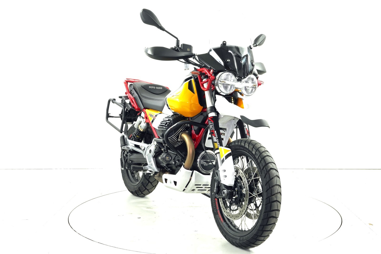 MOTO GUZZI V85 TT ABS-showroom-element-1