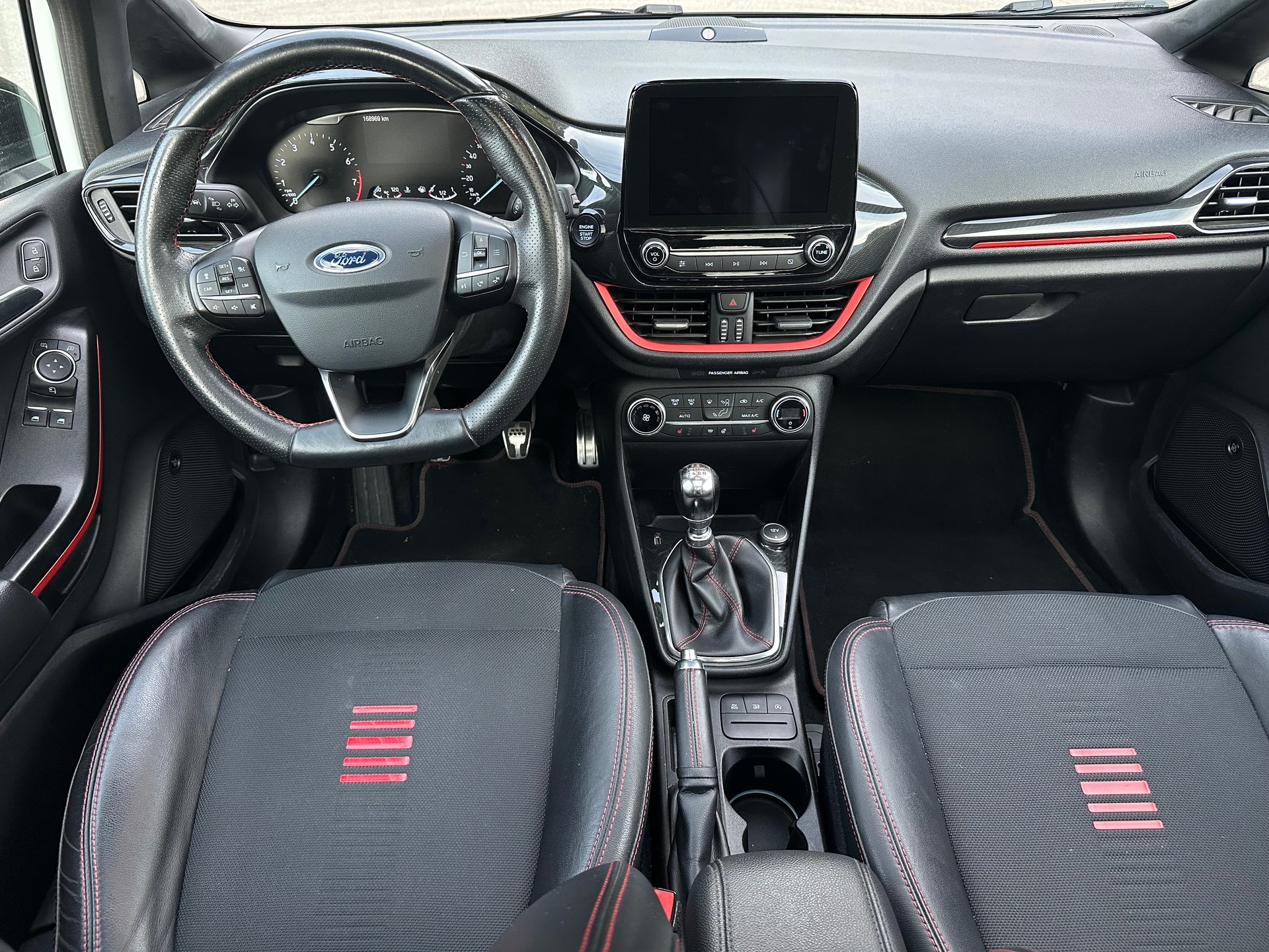 FORD Fiesta 1.0 SCTi ST Line-image-8