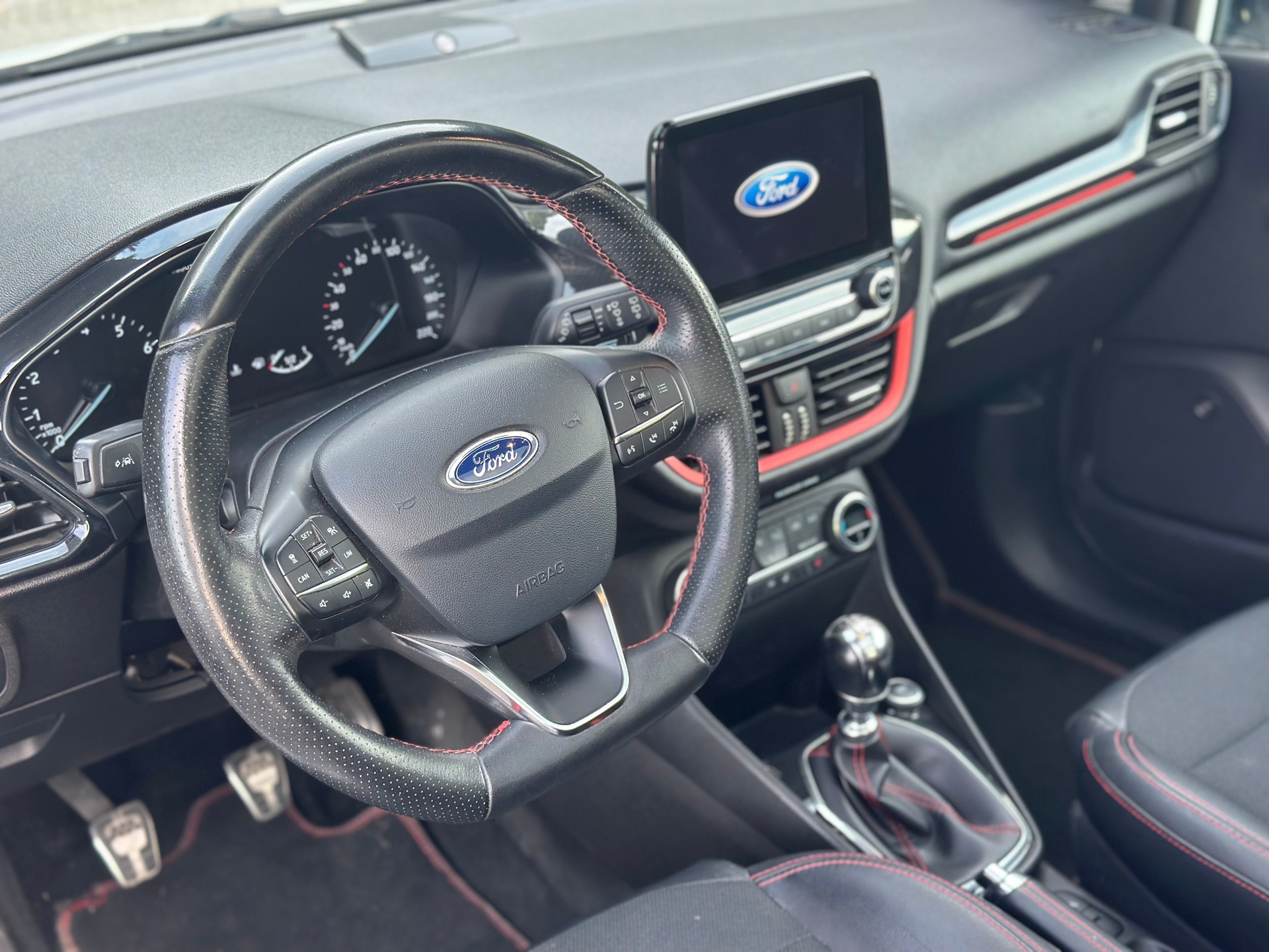 FORD Fiesta 1.0 SCTi ST Line-image-7