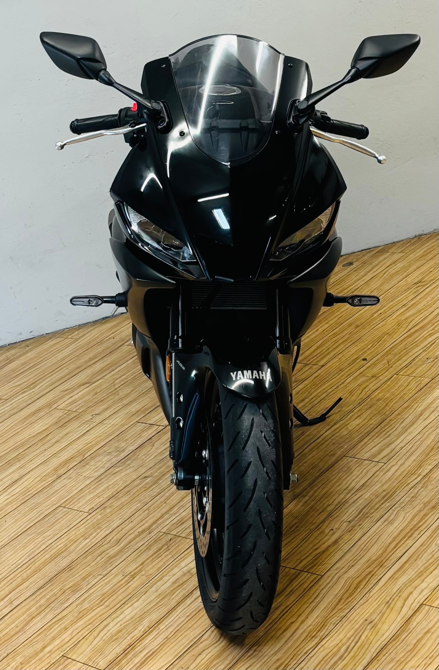 YAMAHA YZF-R3-image-7