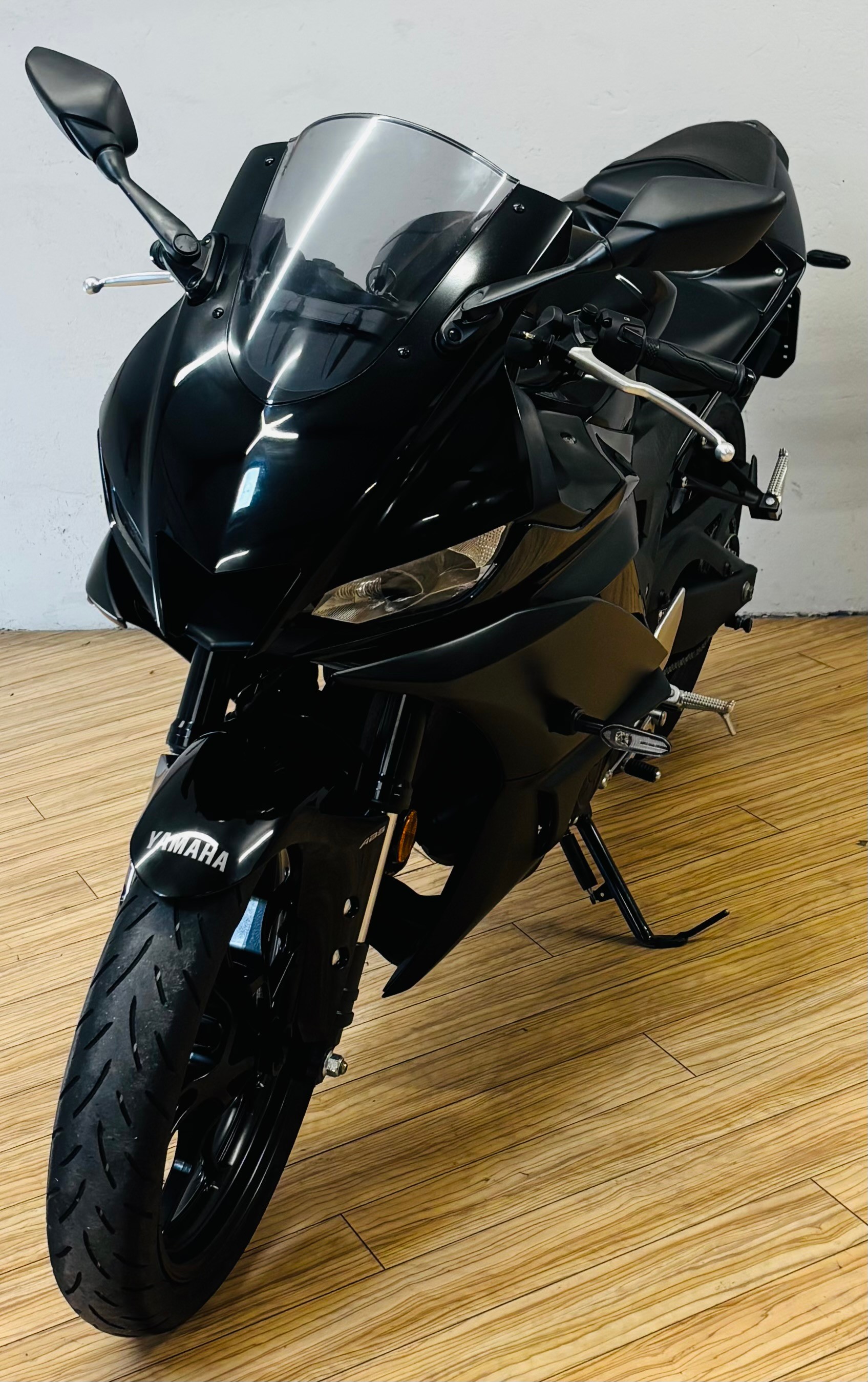 YAMAHA YZF-R3-image-6