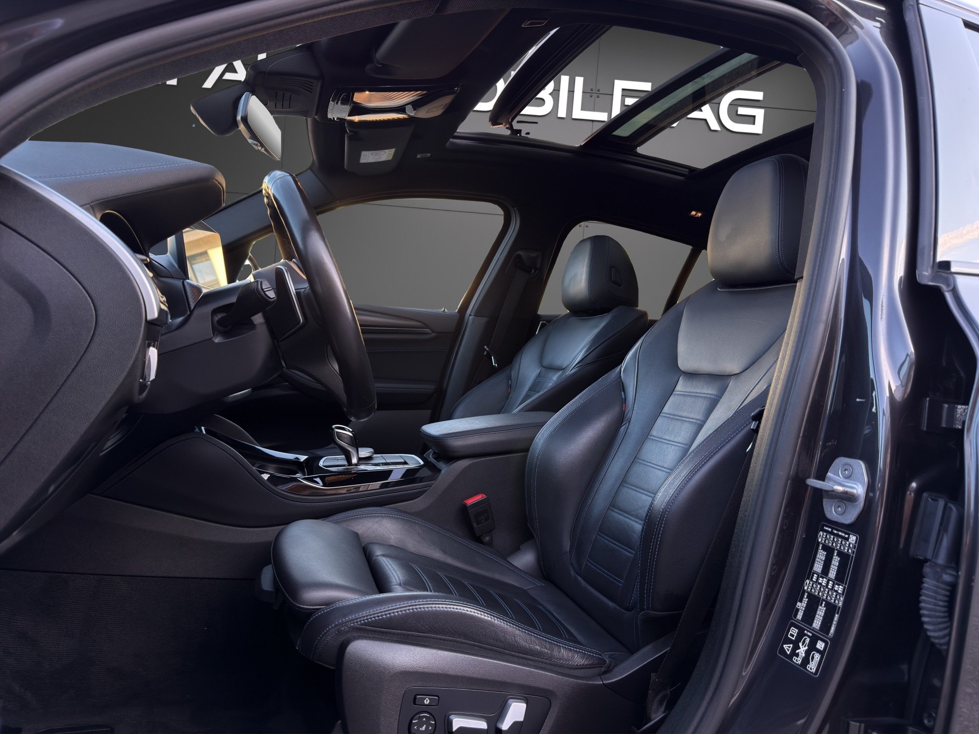 BMW X4 xDrive 48V 30i M Sport Steptronic-image-21