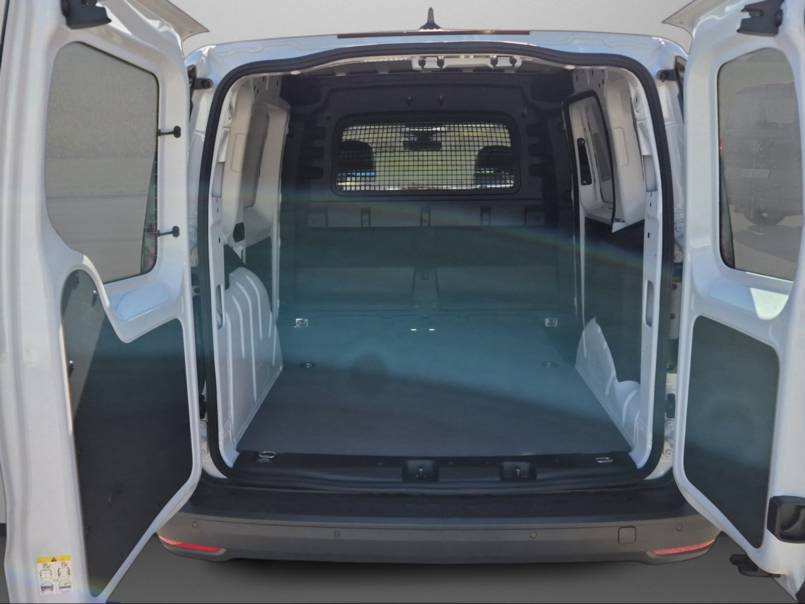 VW Caddy Cargo 1.5 TSI Plug in Hybrid Entry DSG-image-9
