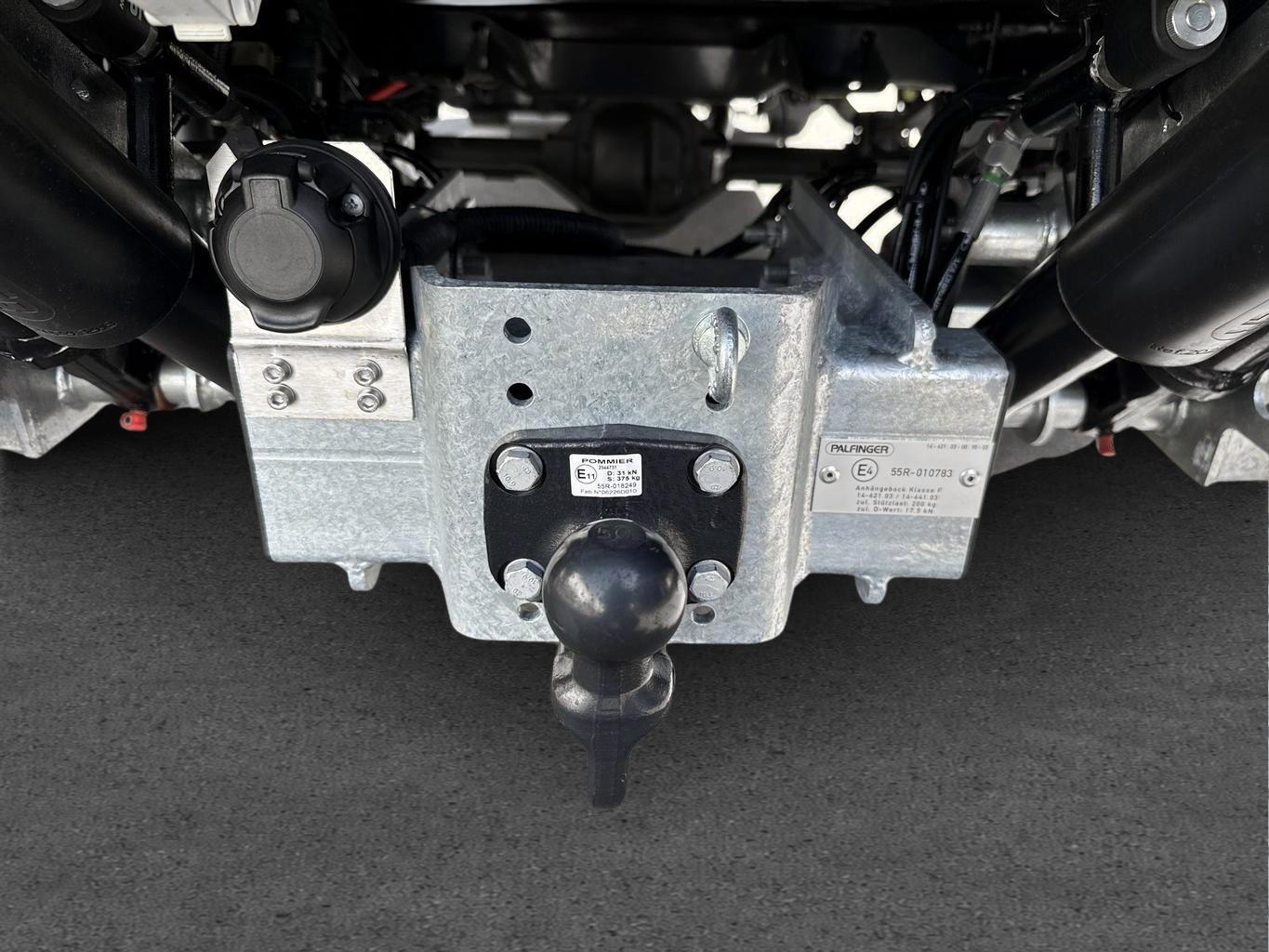 IVECO 35S18-image-13