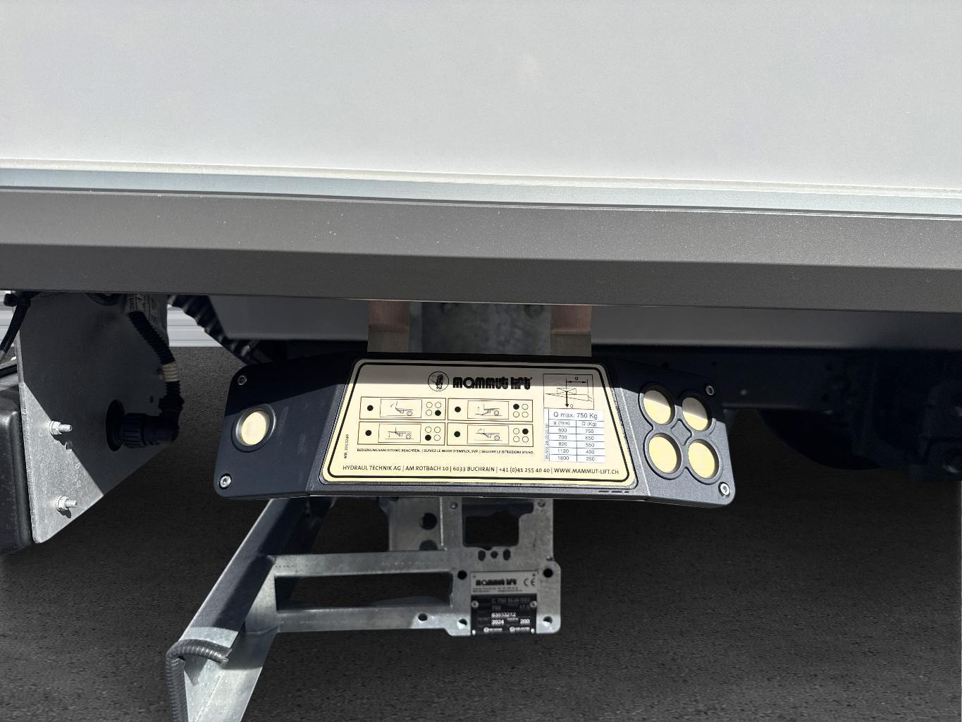 IVECO 35S18-image-14