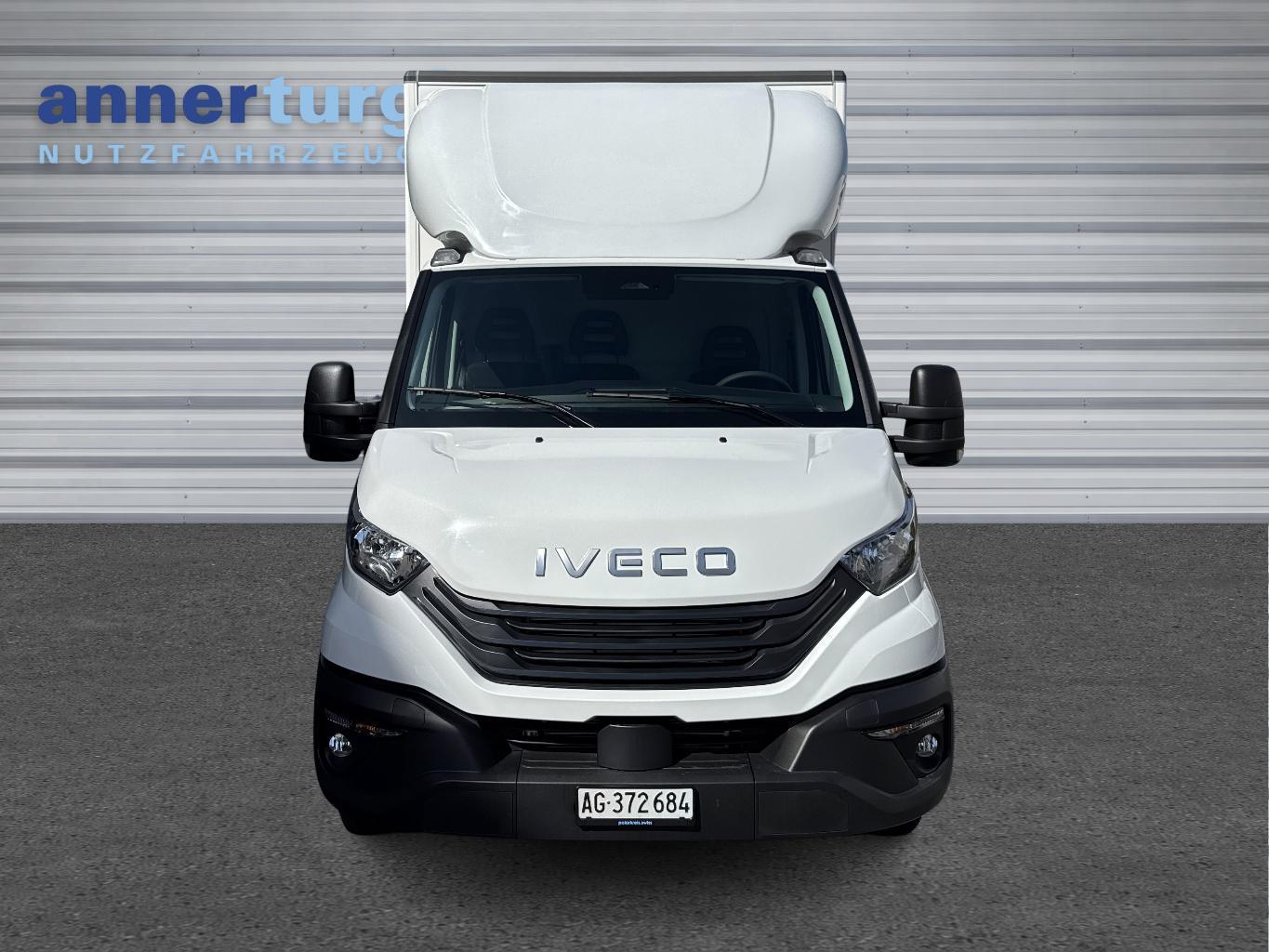 IVECO 35S18-image-1