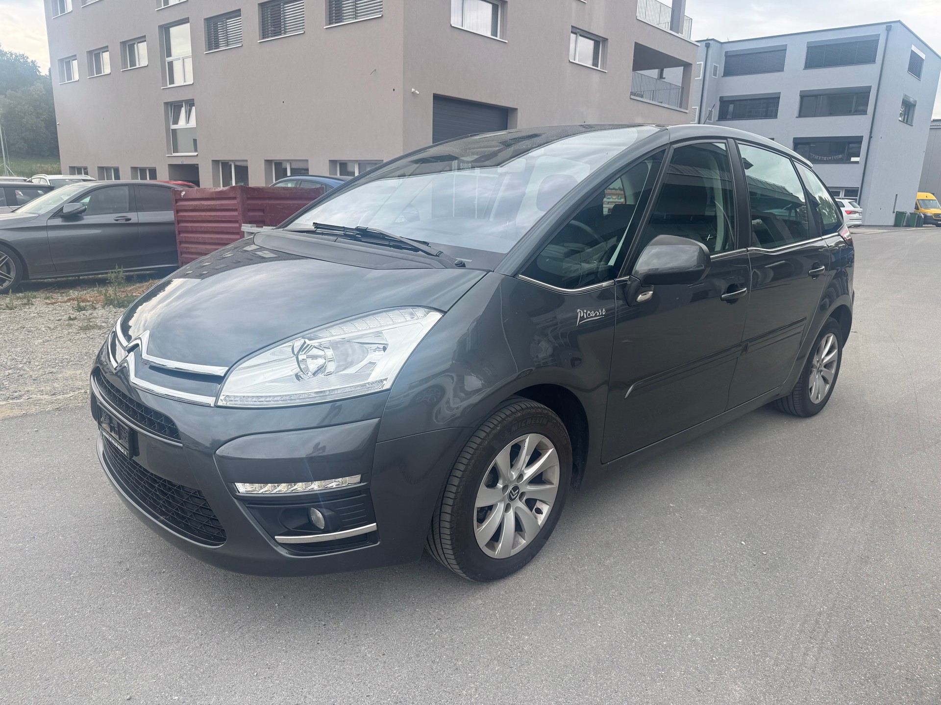 CITROEN C4 Picasso 1.6 HDI 16V Séduction EGS6-image-0