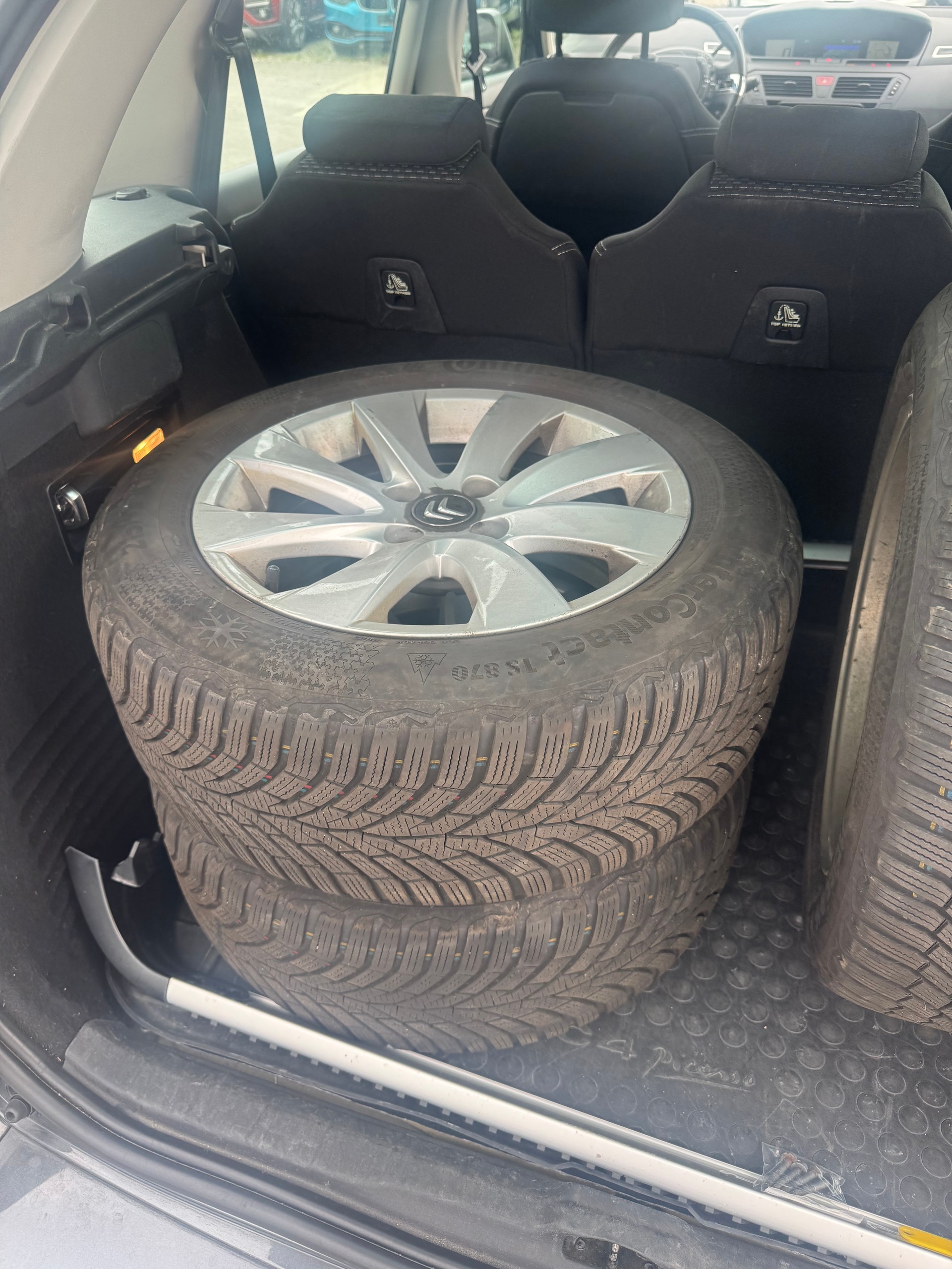 CITROEN C4 Picasso 1.6 HDI 16V Séduction EGS6-image-3