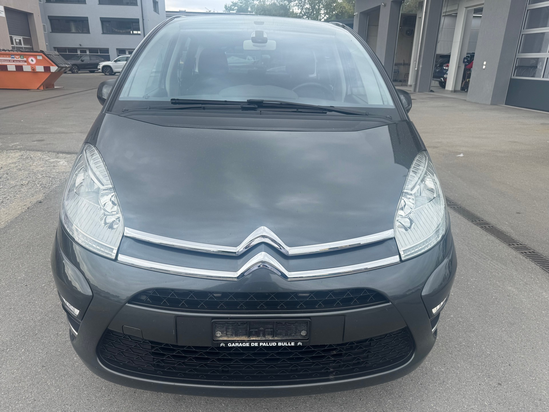 CITROEN C4 Picasso 1.6 HDI 16V Séduction EGS6-image-1
