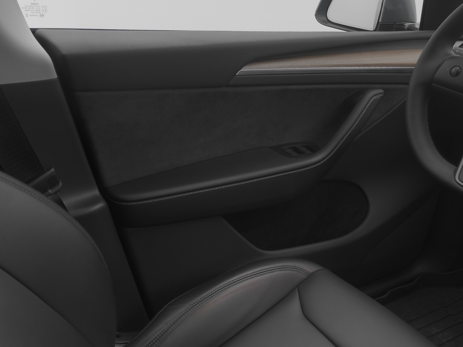 TESLA Model Y Long Range-image-8