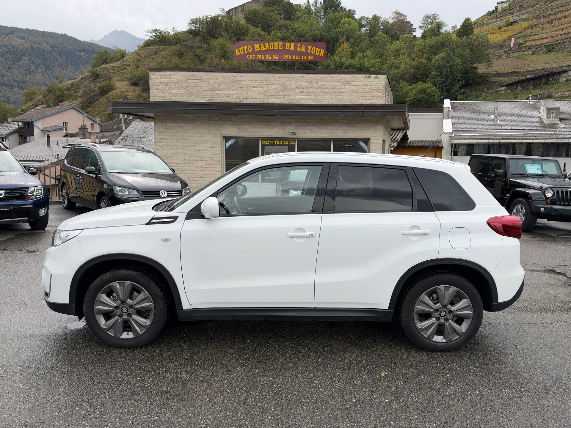 SUZUKI Vitara 1.4 Boosterjet Compact + Automatic-image-1
