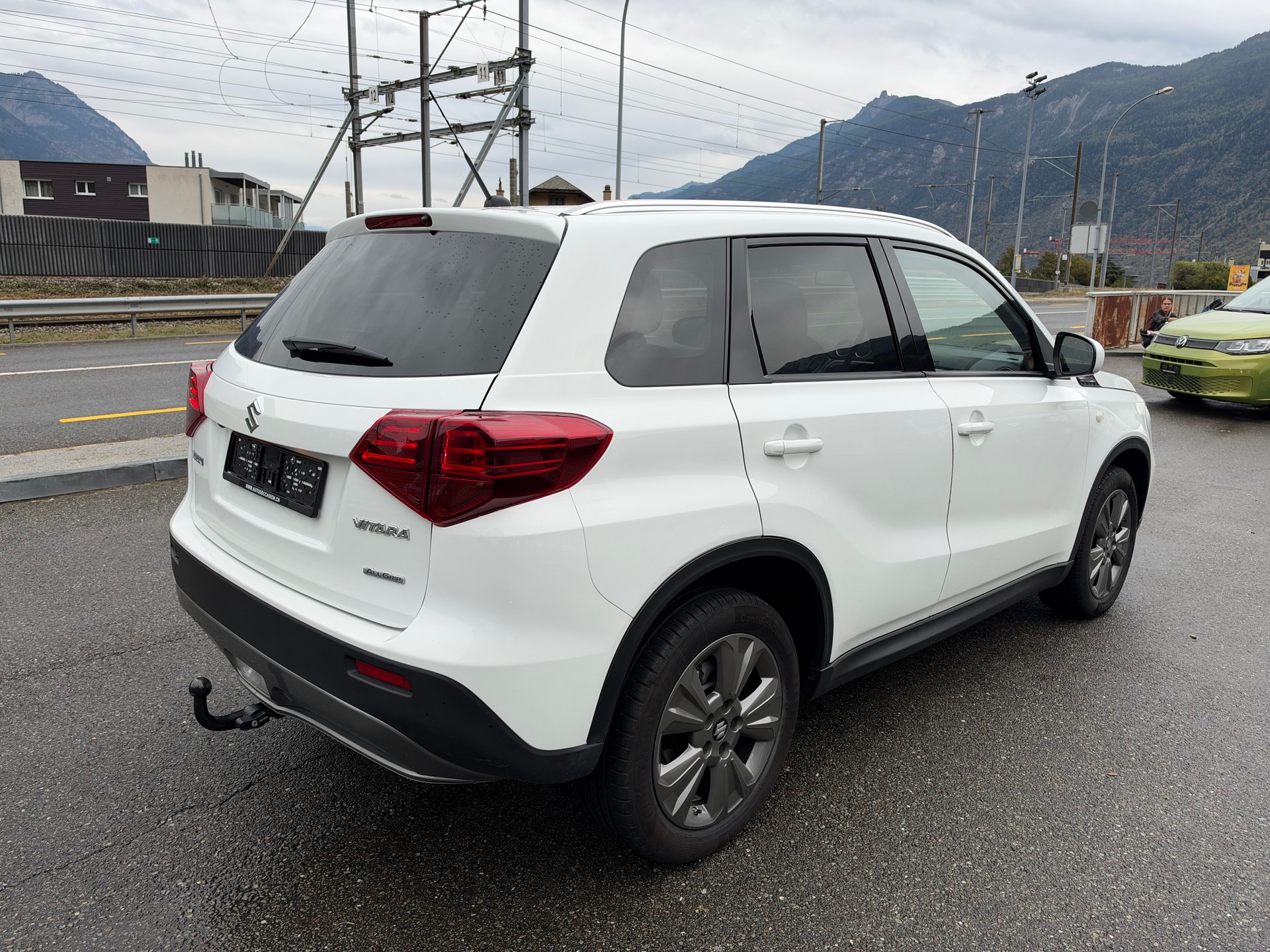 SUZUKI Vitara 1.4 Boosterjet Compact + Automatic-image-6