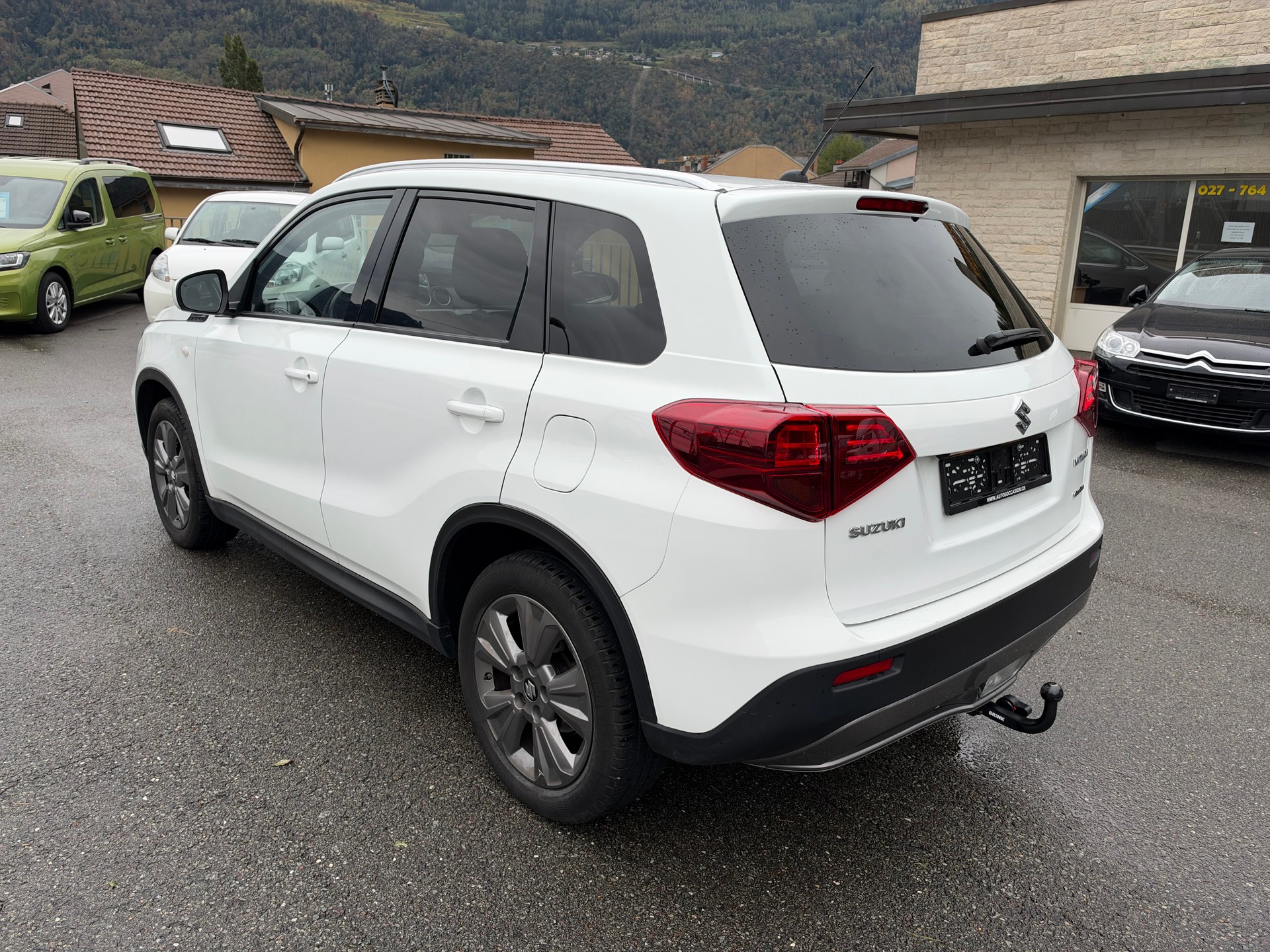 SUZUKI Vitara 1.4 Boosterjet Compact + Automatic-image-8