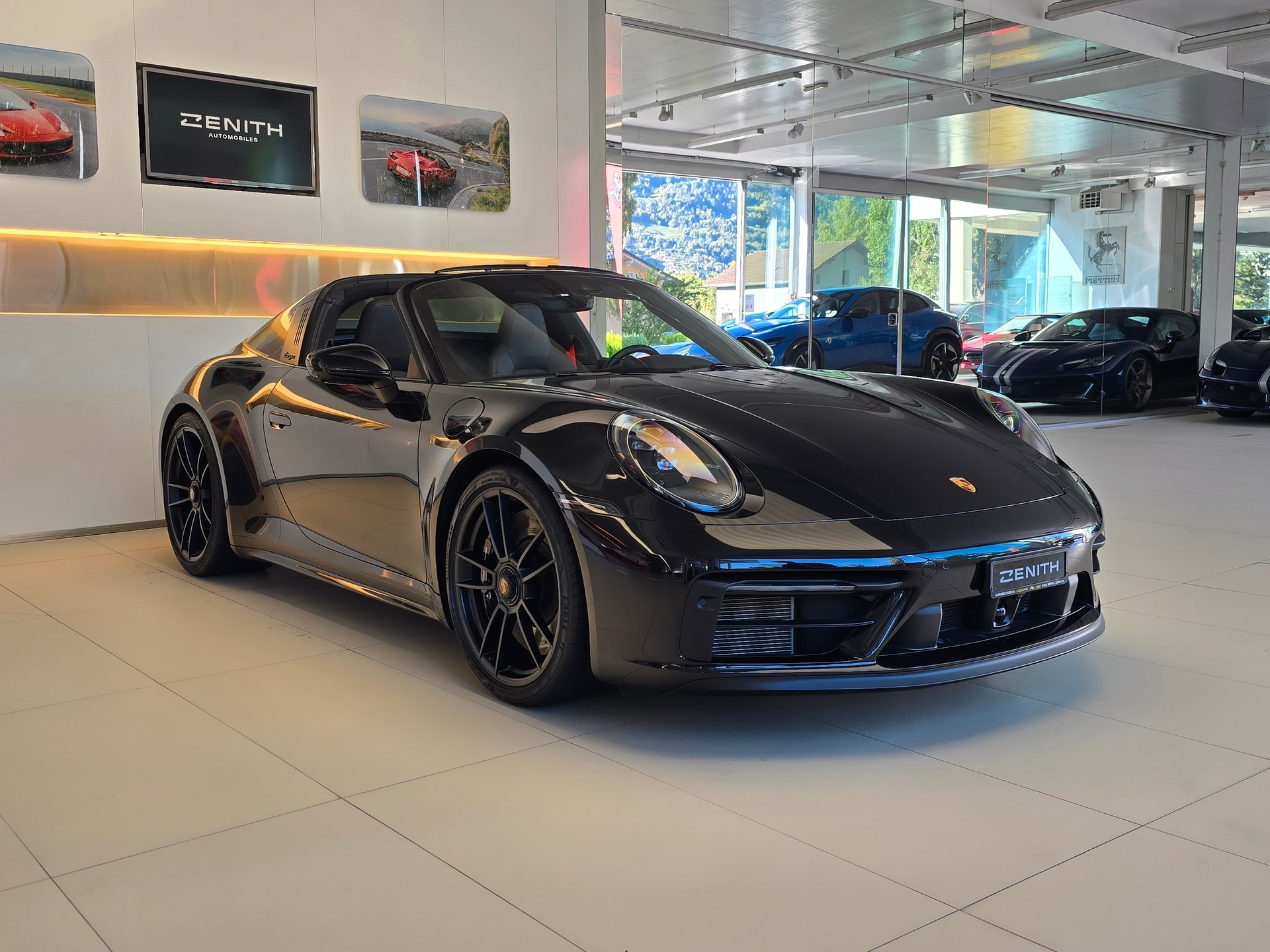 PORSCHE 911 Targa 4 GTS PDK-image-2