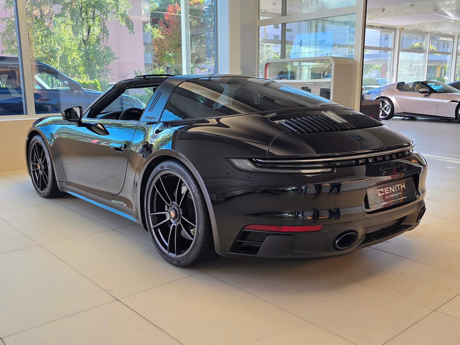 PORSCHE 911 Targa 4 GTS PDK-image-6