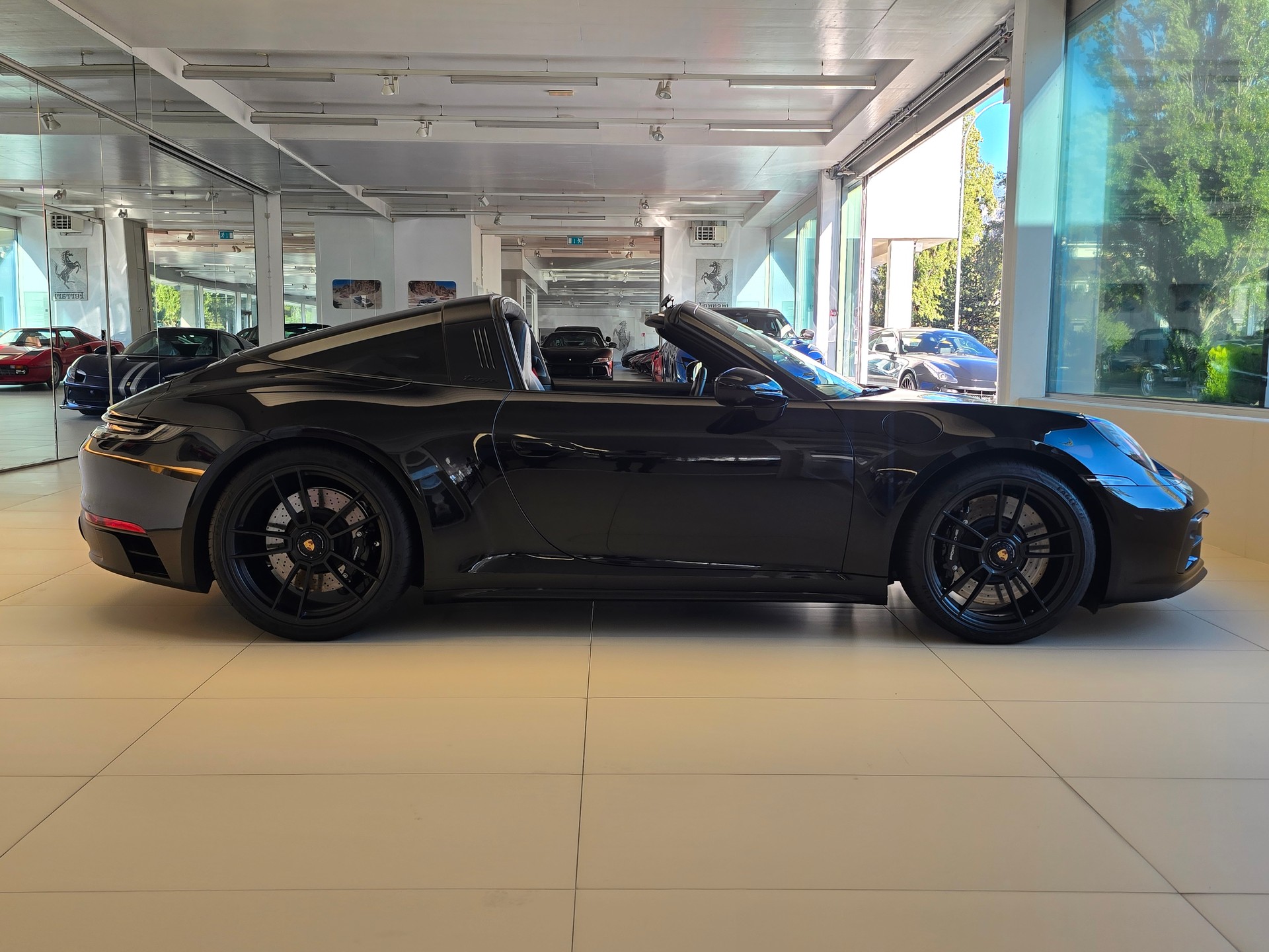 PORSCHE 911 Targa 4 GTS PDK-image-3