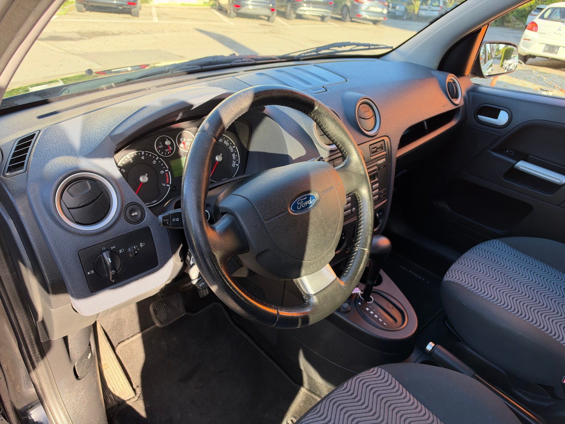 FORD Fusion 1.6 16V Plus-image-5