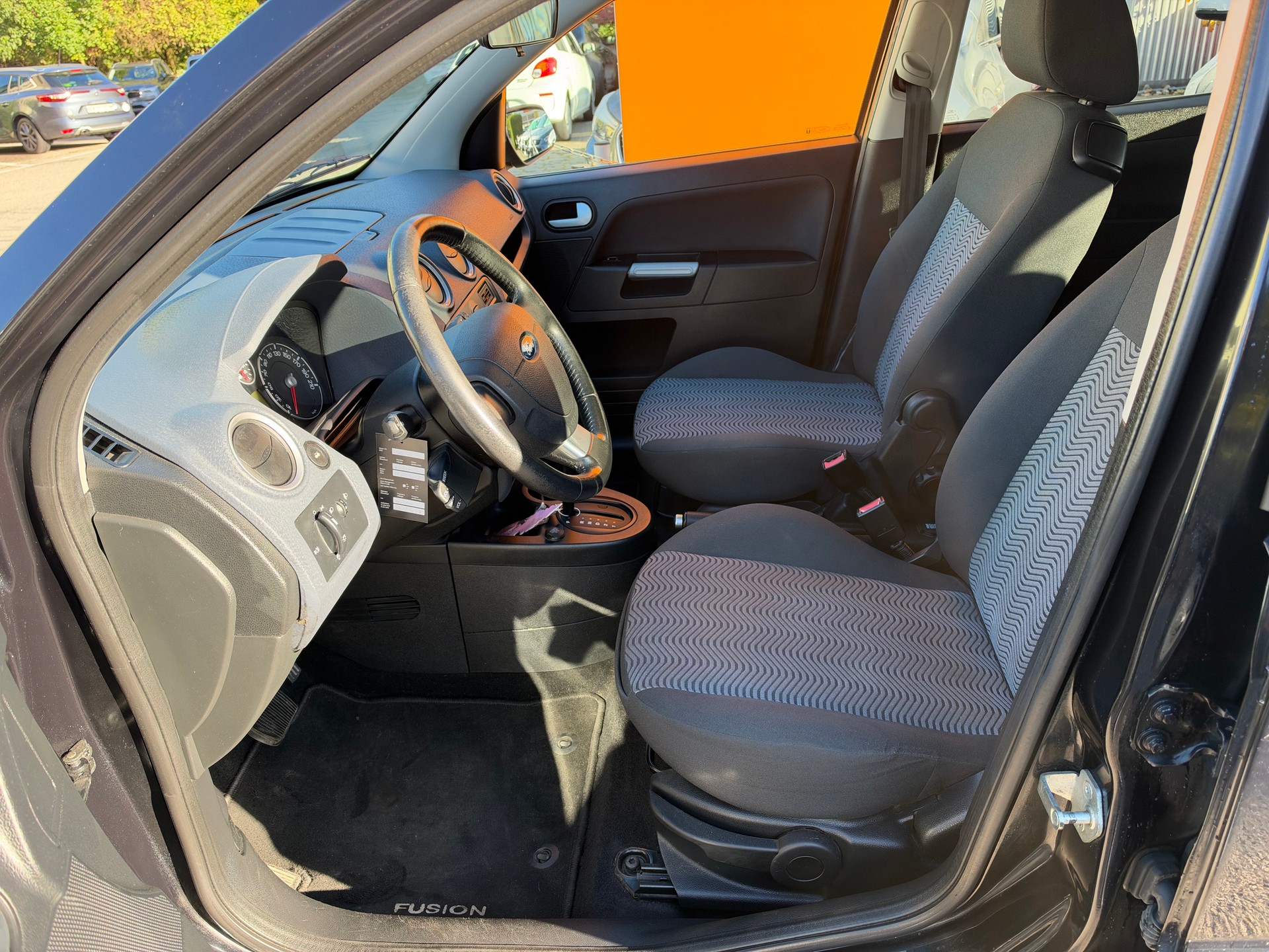FORD Fusion 1.6 16V Plus-image-4