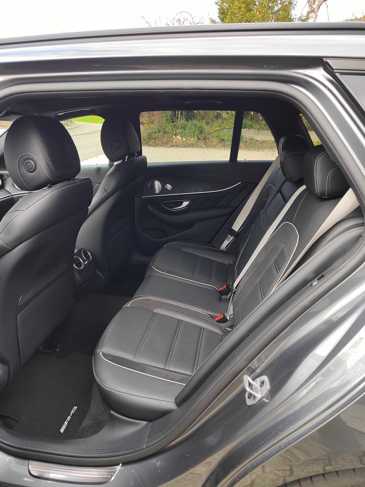 MERCEDES-BENZ E 63 AMG S 4 Matic 9G-Tronic-image-4