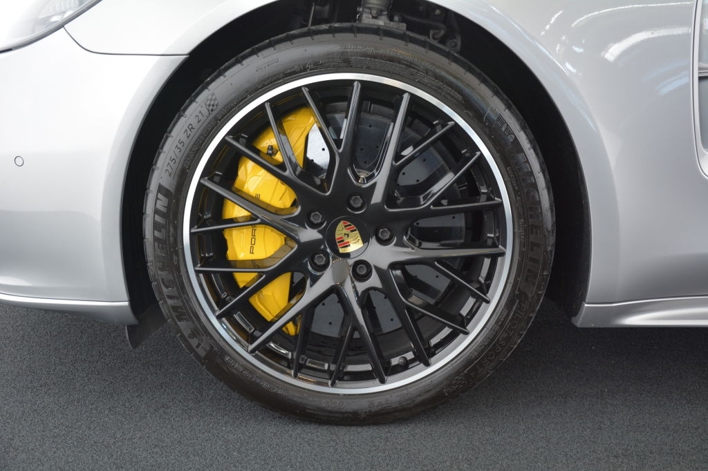 PORSCHE Panamera Turbo S E-Hybrid Turismo PDK-image-9