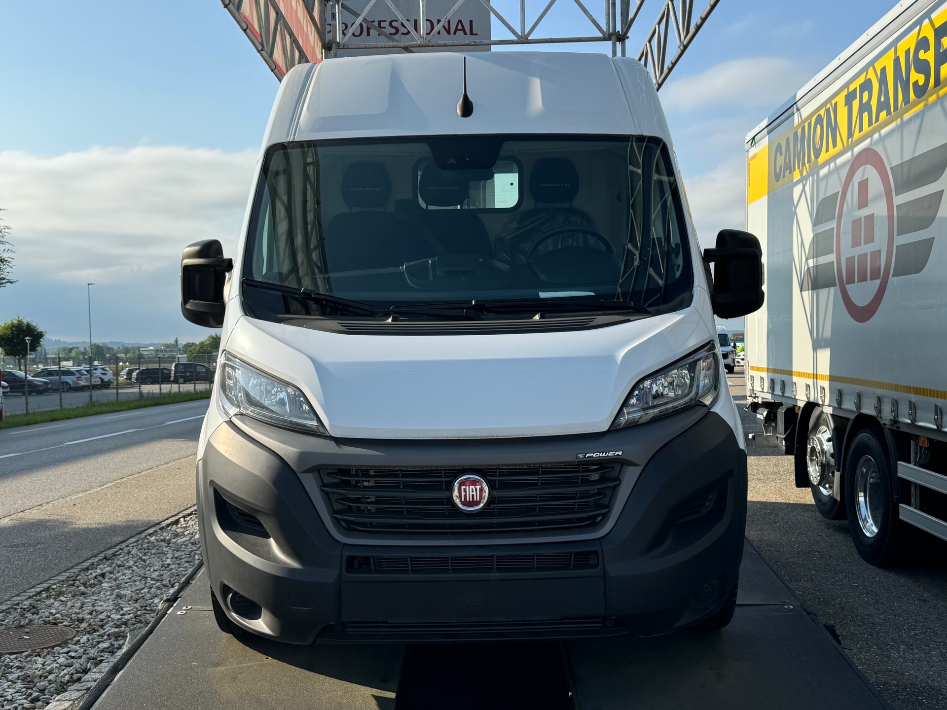 FIAT E-Ducato 35 47kWh L3H2-image-2