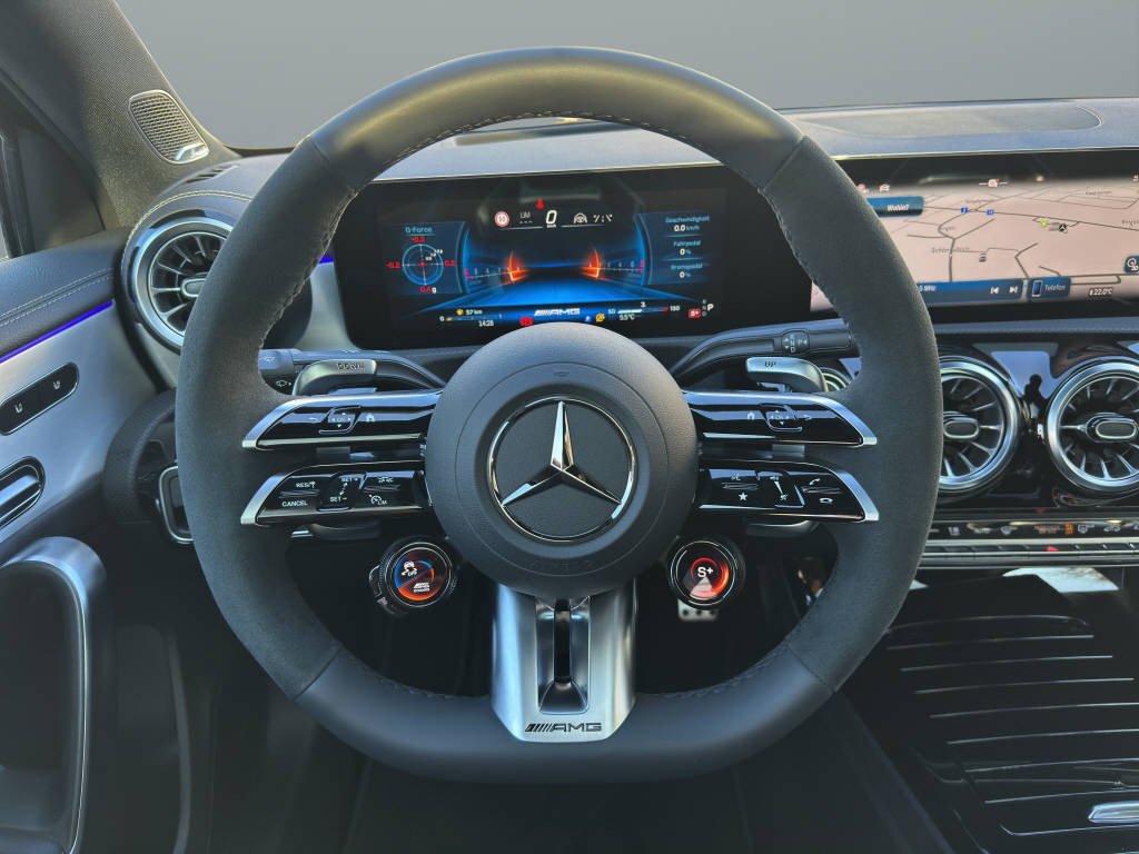 MERCEDES-BENZ A 45 S AMG 4matic+-image-9
