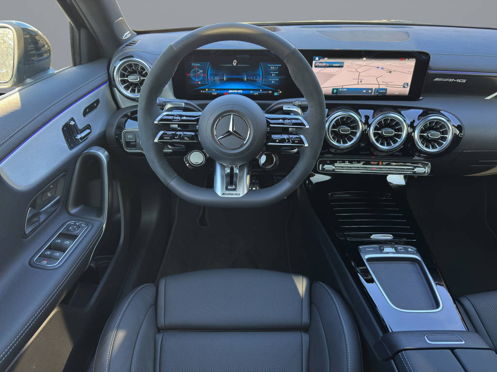 MERCEDES-BENZ A 45 S AMG 4matic+-image-8
