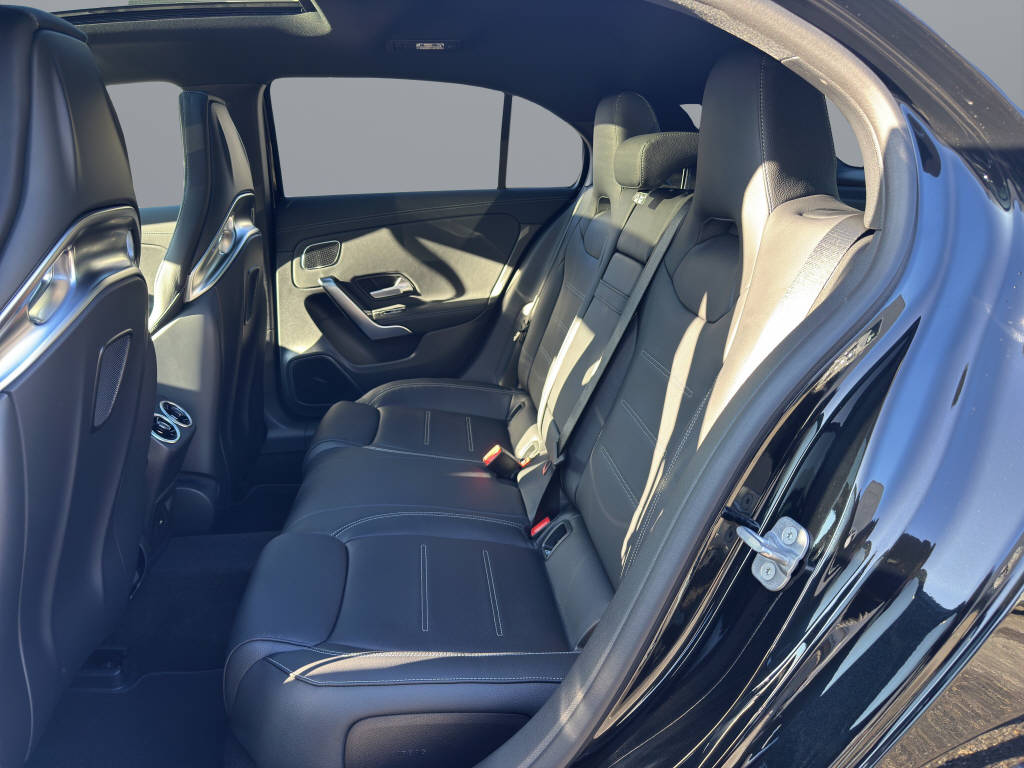 MERCEDES-BENZ A 45 S AMG 4matic+-image-10