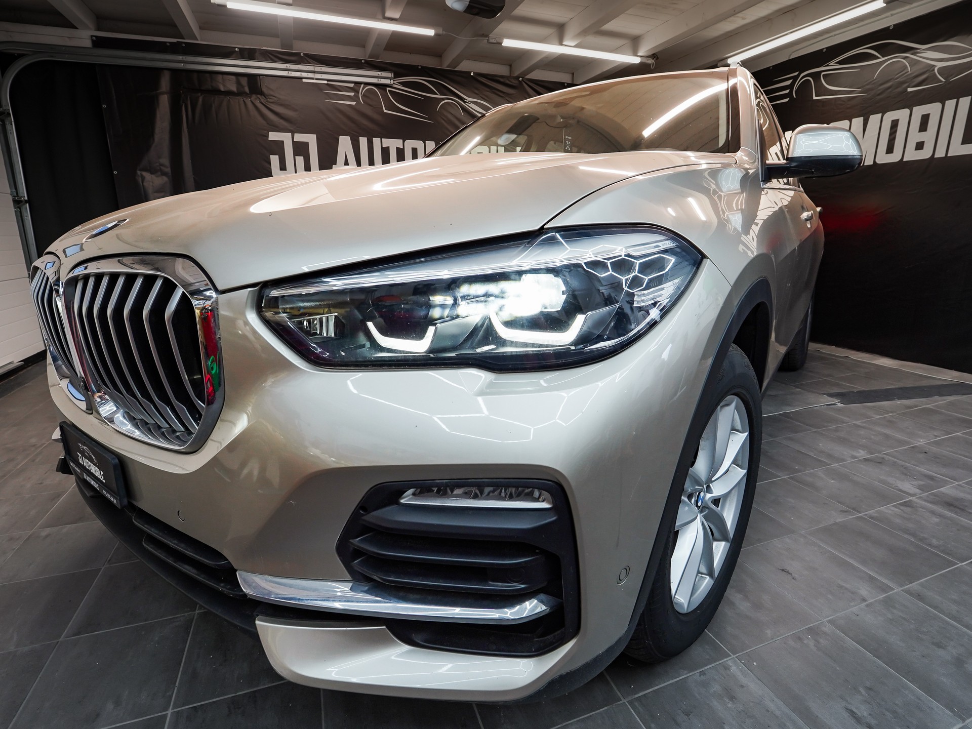BMW X5 xDrive 30d Steptronic-image-3