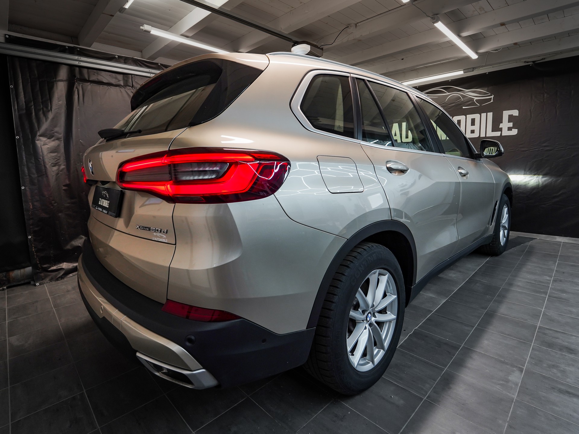 BMW X5 xDrive 30d Steptronic-image-4
