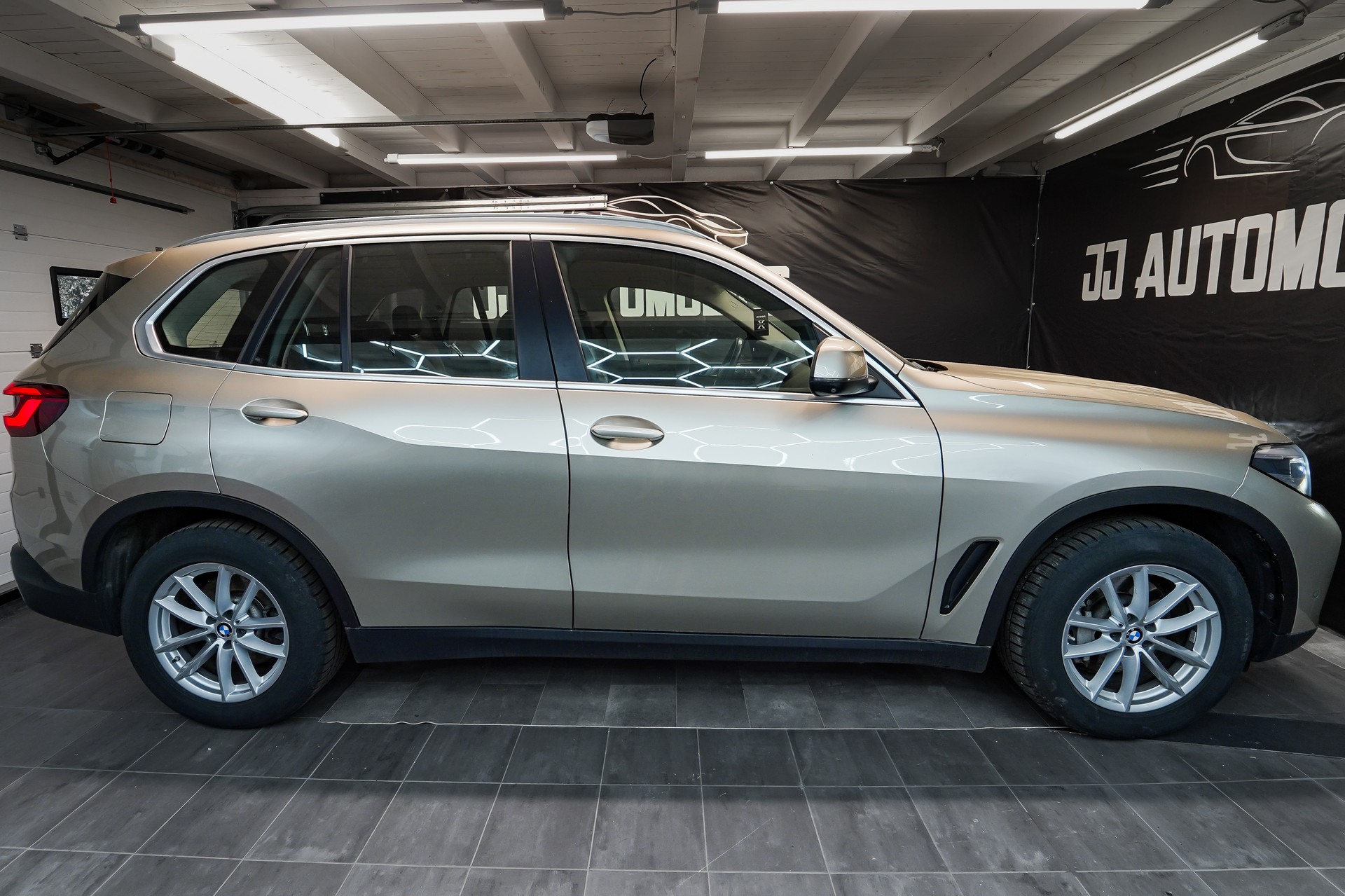 BMW X5 xDrive 30d Steptronic-image-6