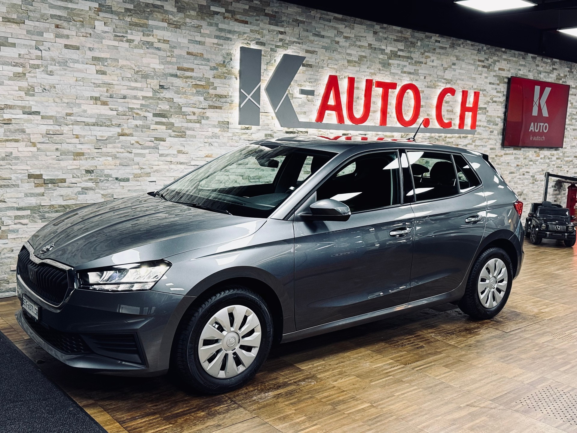SKODA Fabia 1.0 MPI Ambition-image-0
