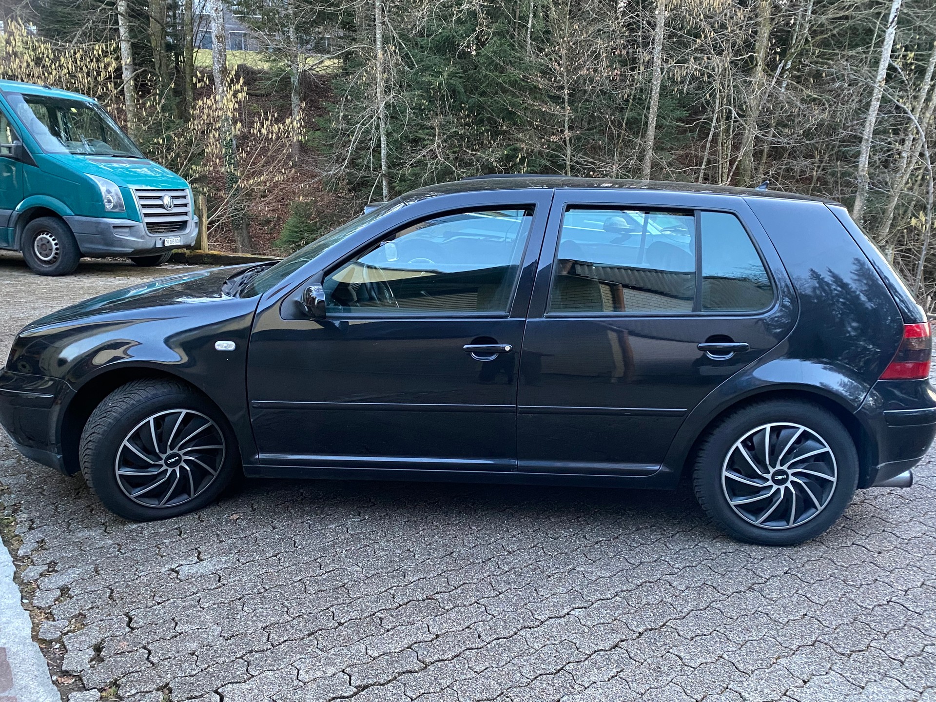 VW Golf 1.9 TDI PD GTI-image-1