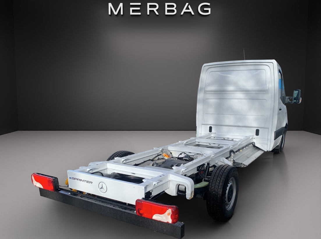 MERCEDES-BENZ Sprinter 420 Pro CH L 4325mm-image-8