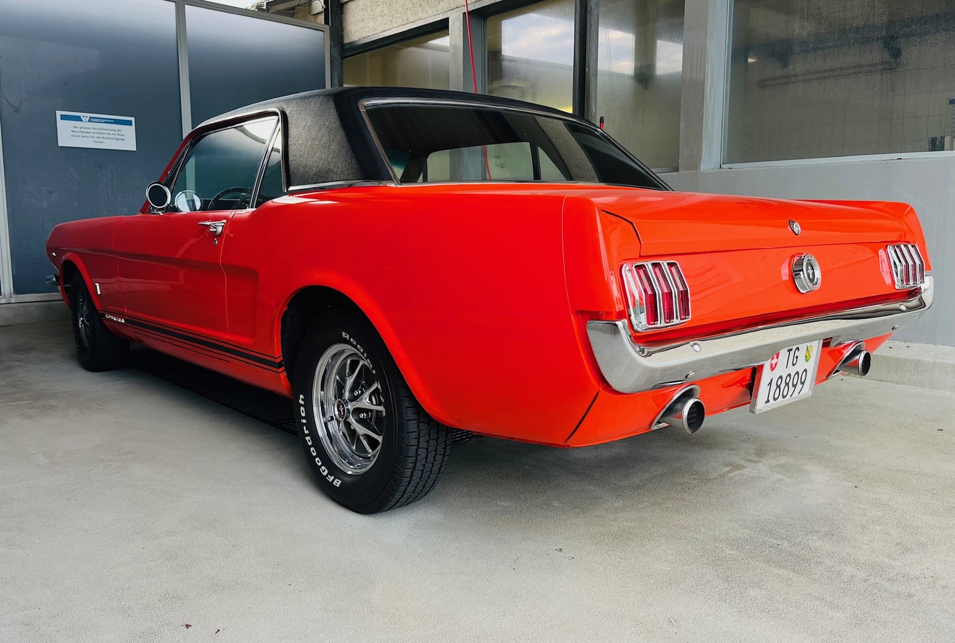 FORD Mustang GT Coupé-image-4
