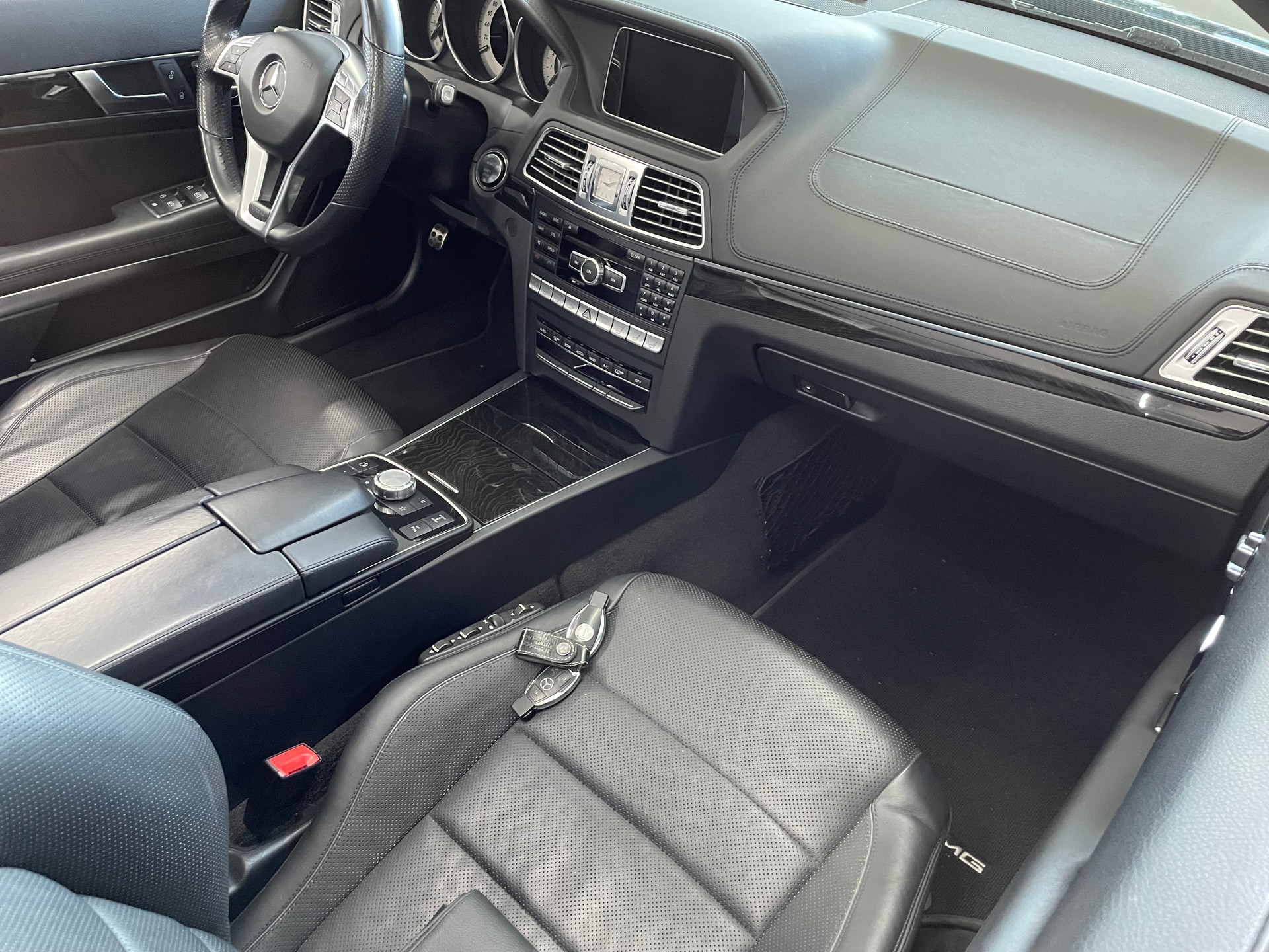 MERCEDES-BENZ E 500-image-16