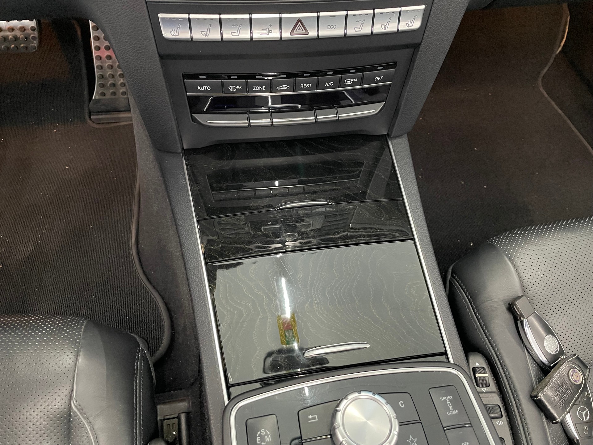 MERCEDES-BENZ E 500-image-10