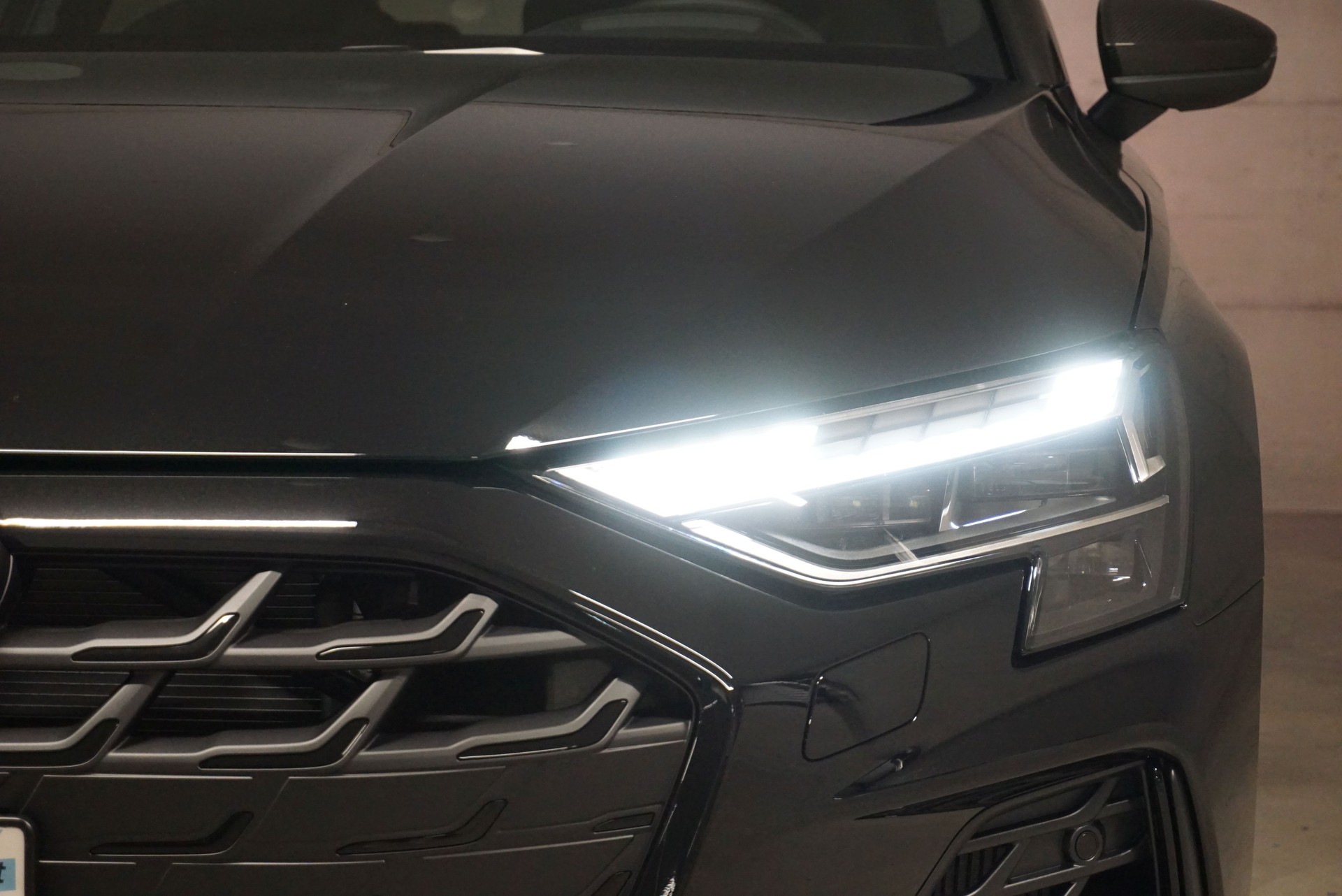 AUDI S3 Sportback TFSI quattro S-tronic-image-4