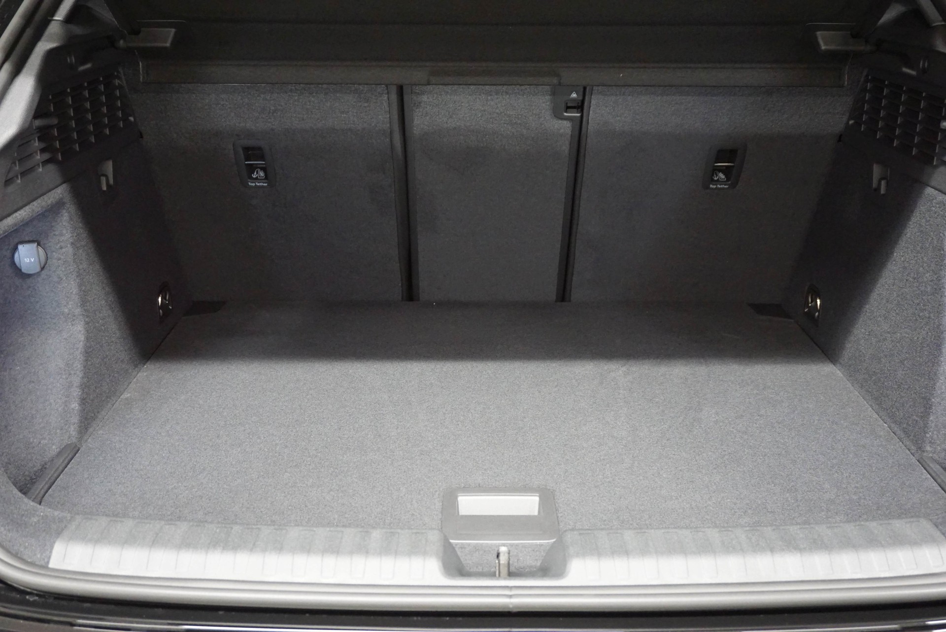 AUDI S3 Sportback TFSI quattro S-tronic-image-11