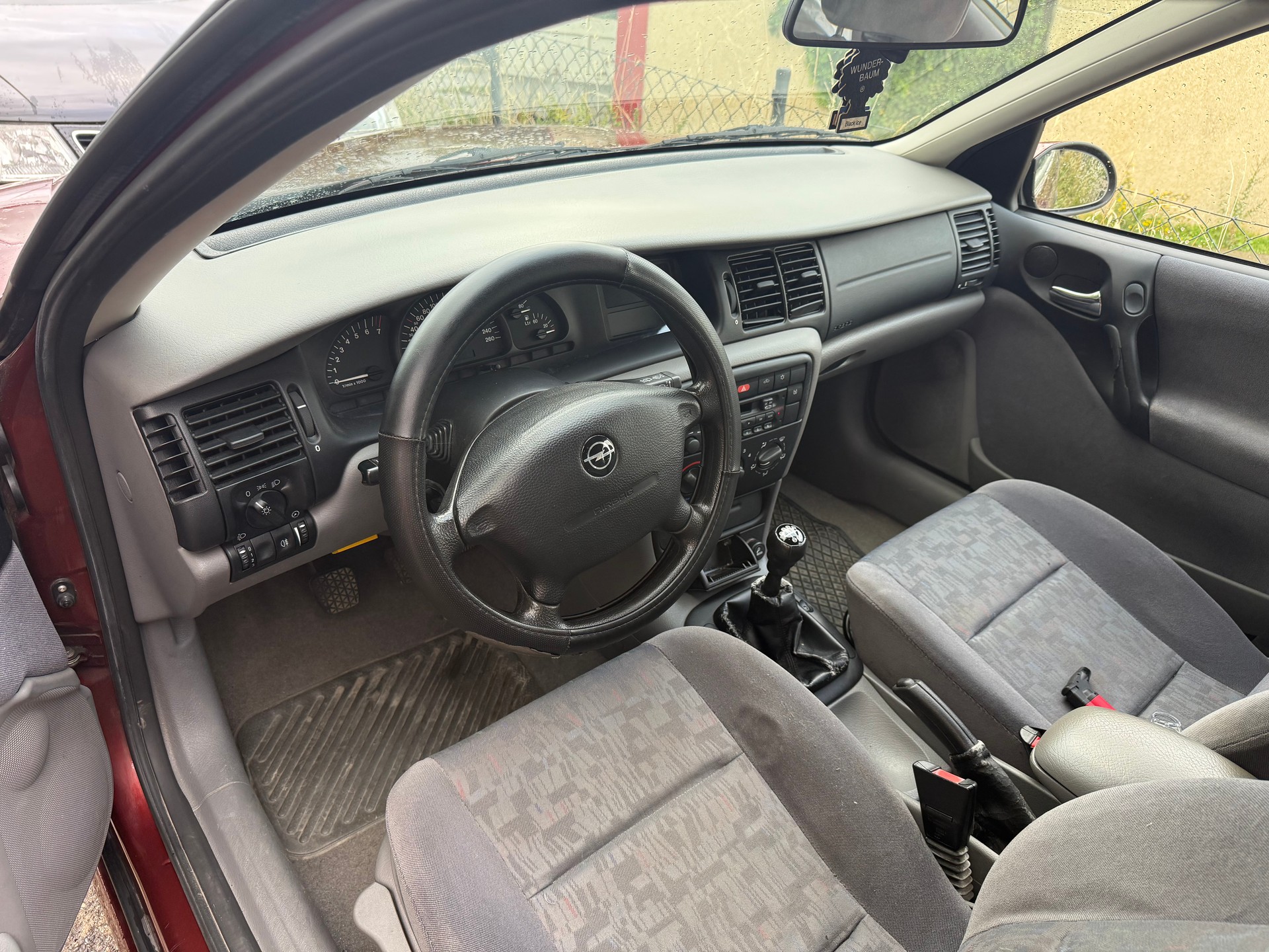 OPEL Vectra 2.0i 16V Sport-image-4