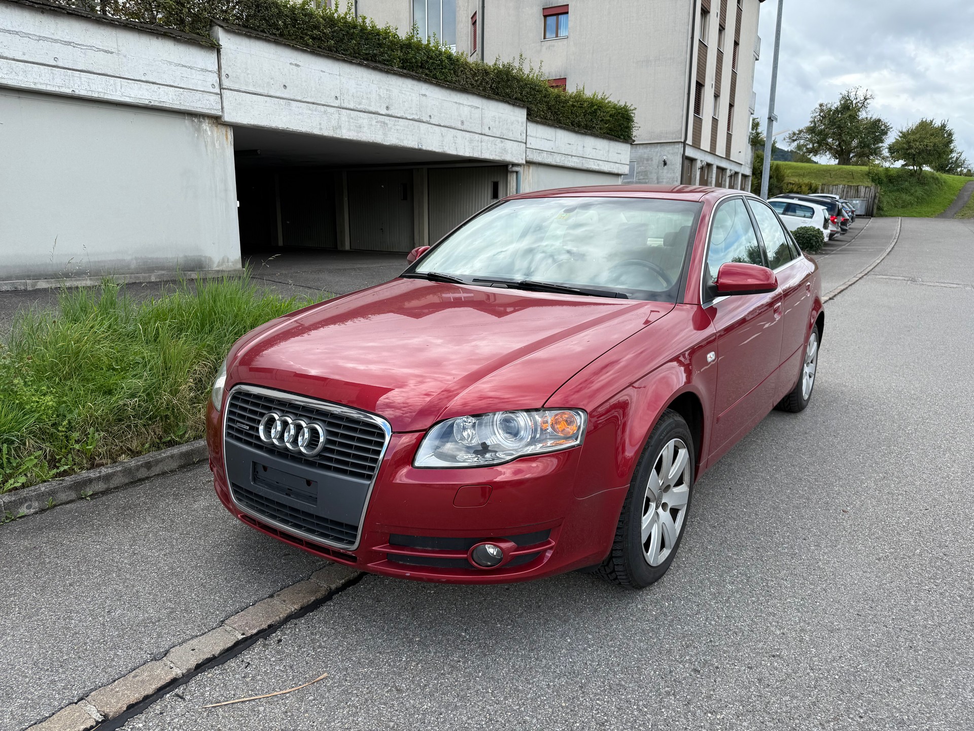 AUDI A4 3.2 FSI quattro-image-1