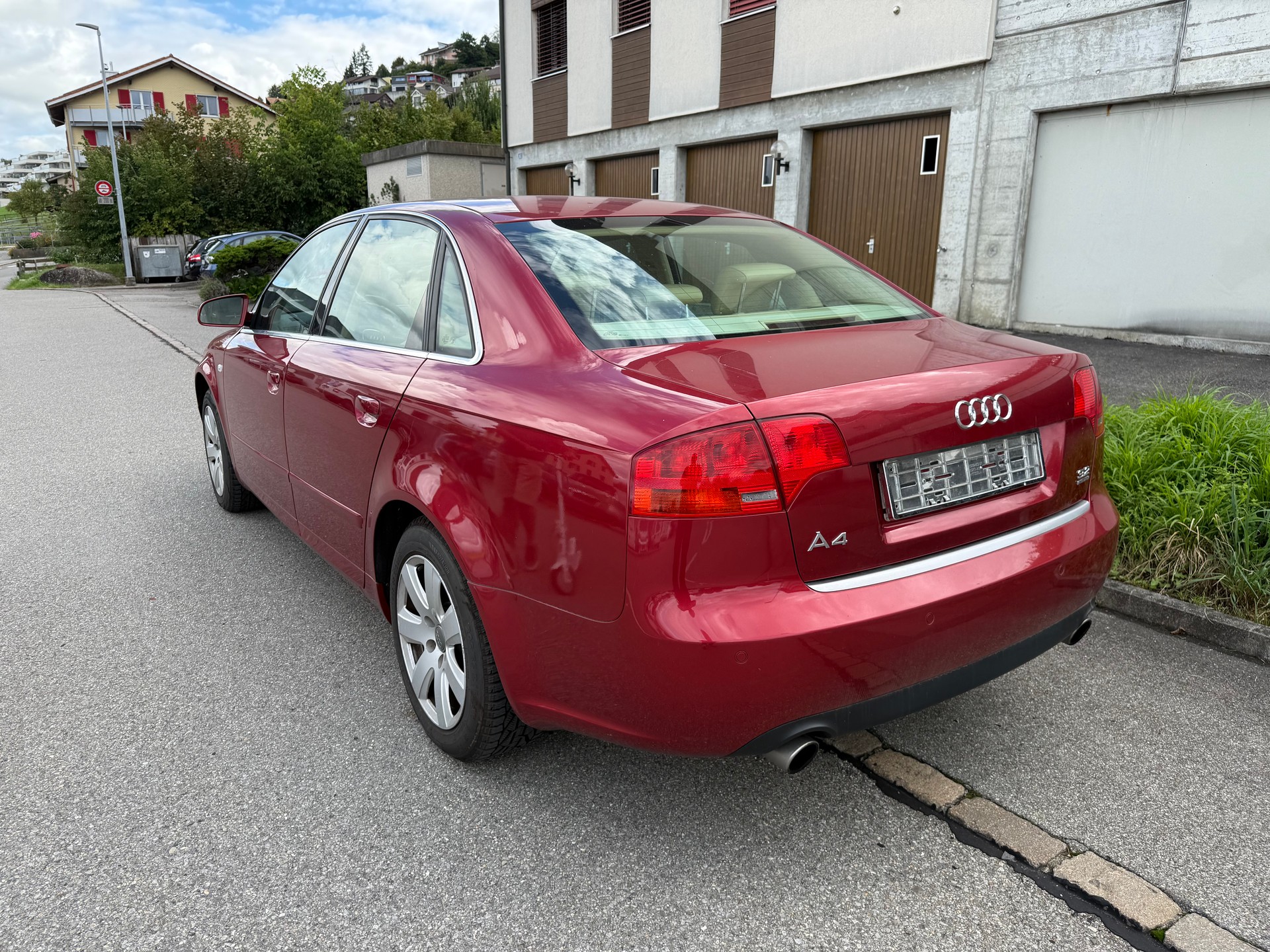 AUDI A4 3.2 FSI quattro-image-4
