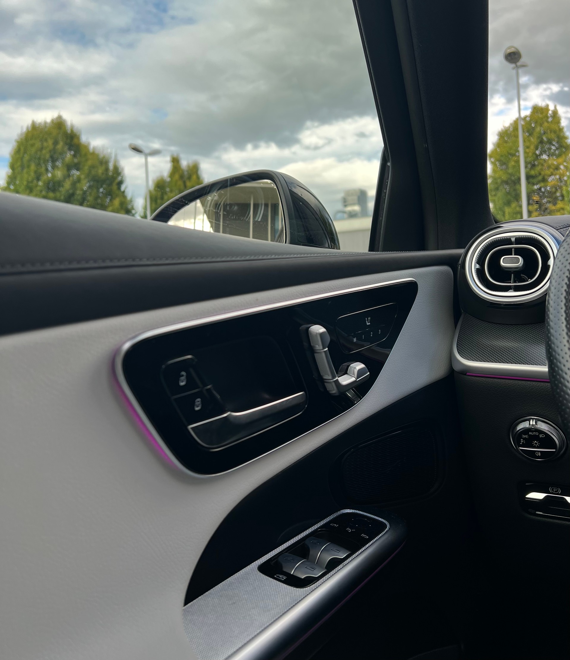 MERCEDES-BENZ GLC 220 d 4Matic 9G-Tronic AMG-Line (Leasing möglich)-image-7