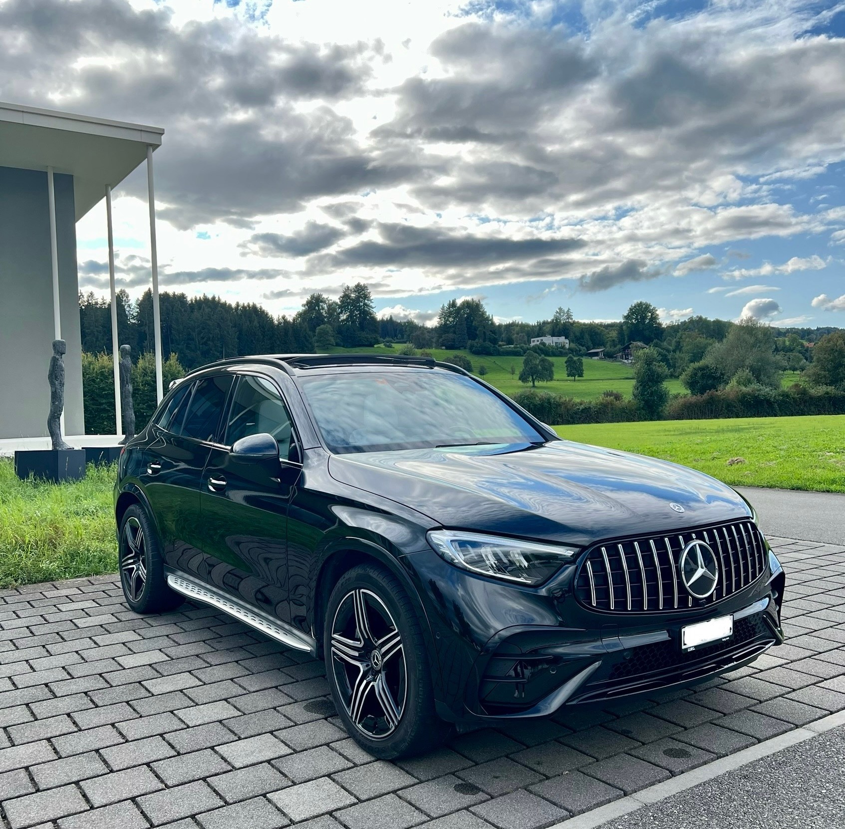 MERCEDES-BENZ GLC 220 d 4Matic 9G-Tronic AMG-Line (Leasing möglich)-image-2
