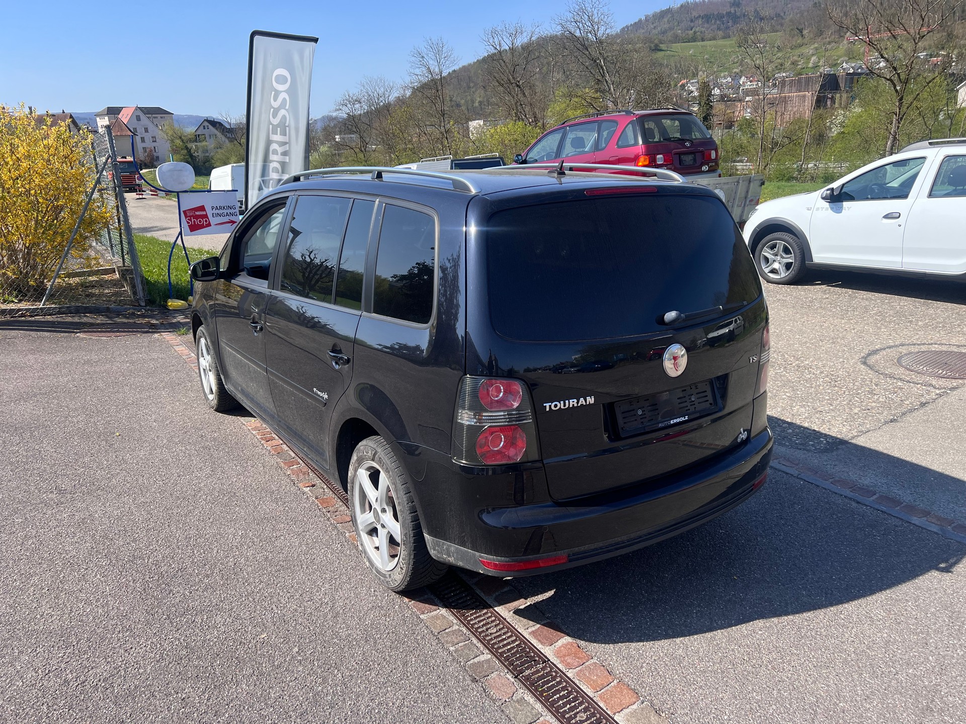 VW Touran 1.4 TSI Trendline DSG-image-1