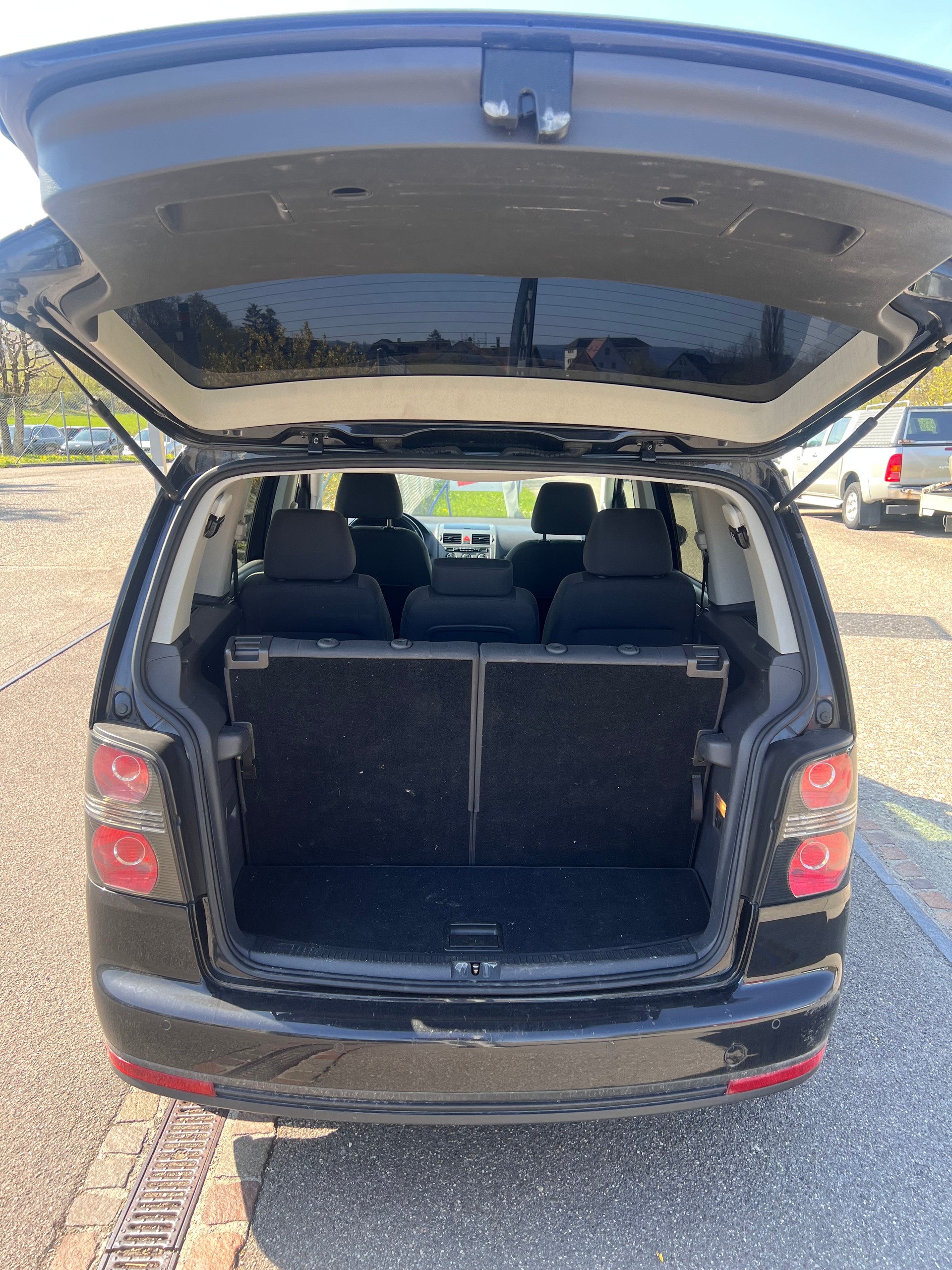 VW Touran 1.4 TSI Trendline DSG-image-10
