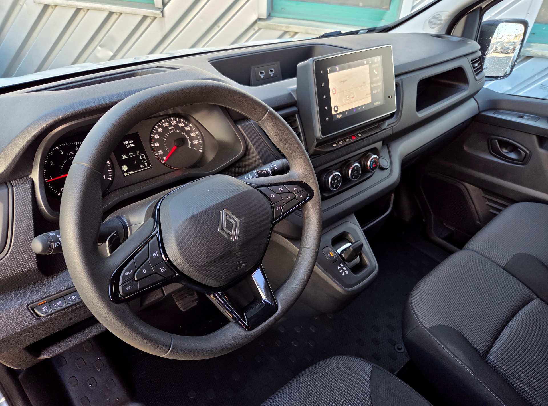 RENAULT Trafic Kaw. 3.0 t L1 H1 2.0 dCi Blue 150 Advance-image-7