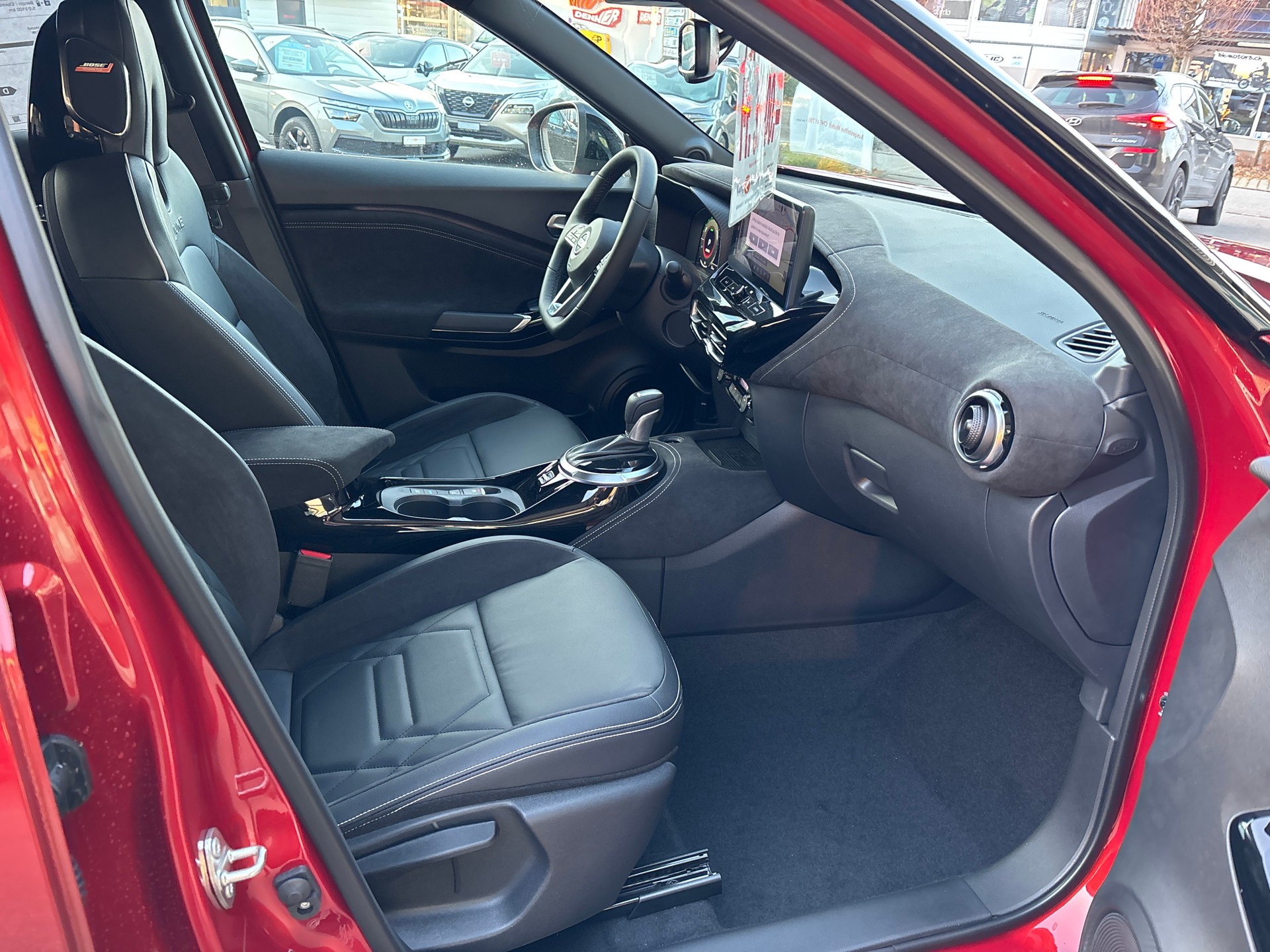 NISSAN Juke 1.6 FHEV N-Design-image-14
