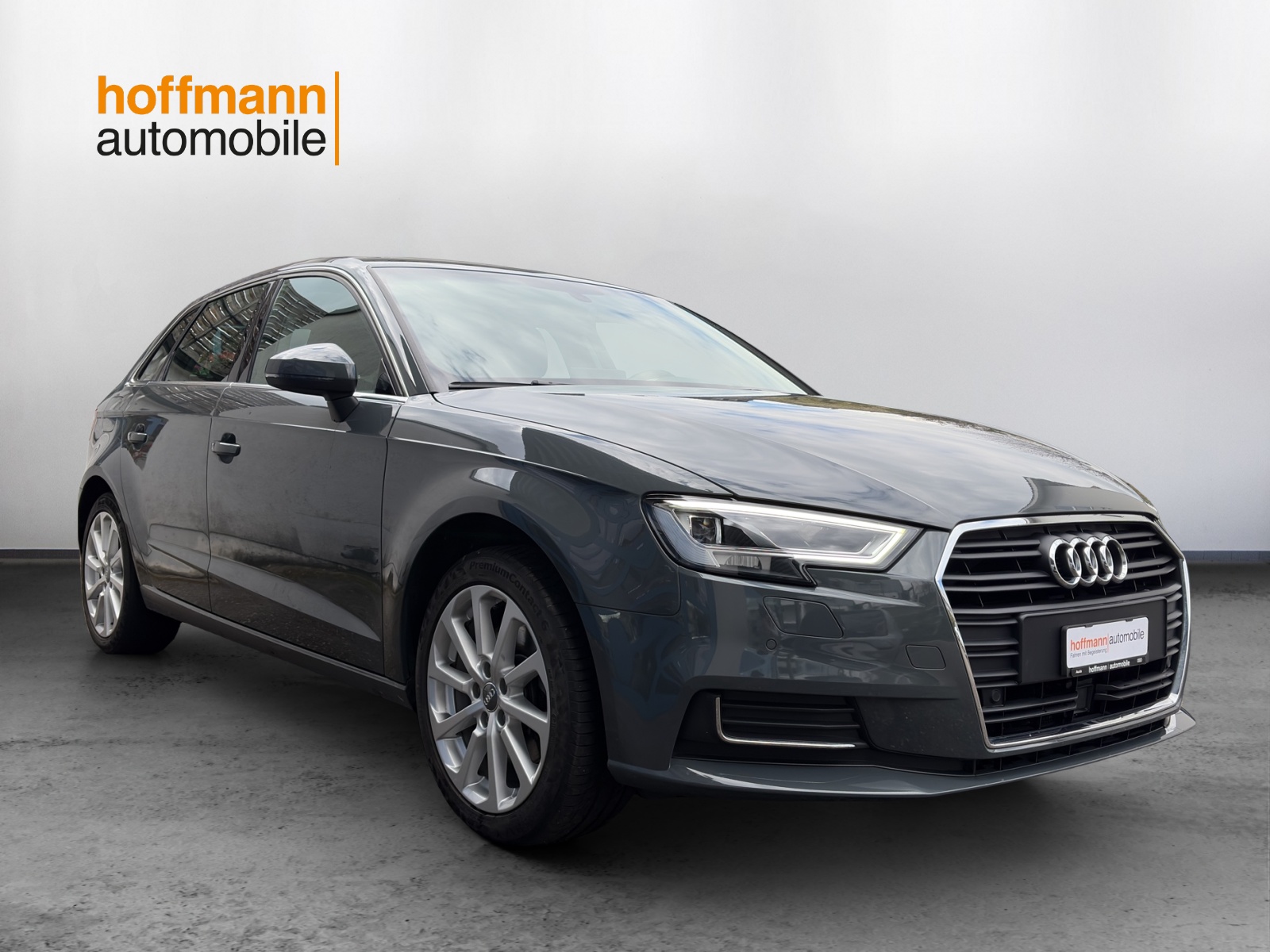 AUDI A3 Sportback 2.0 TFSI Design quattro S-tronic-image-2