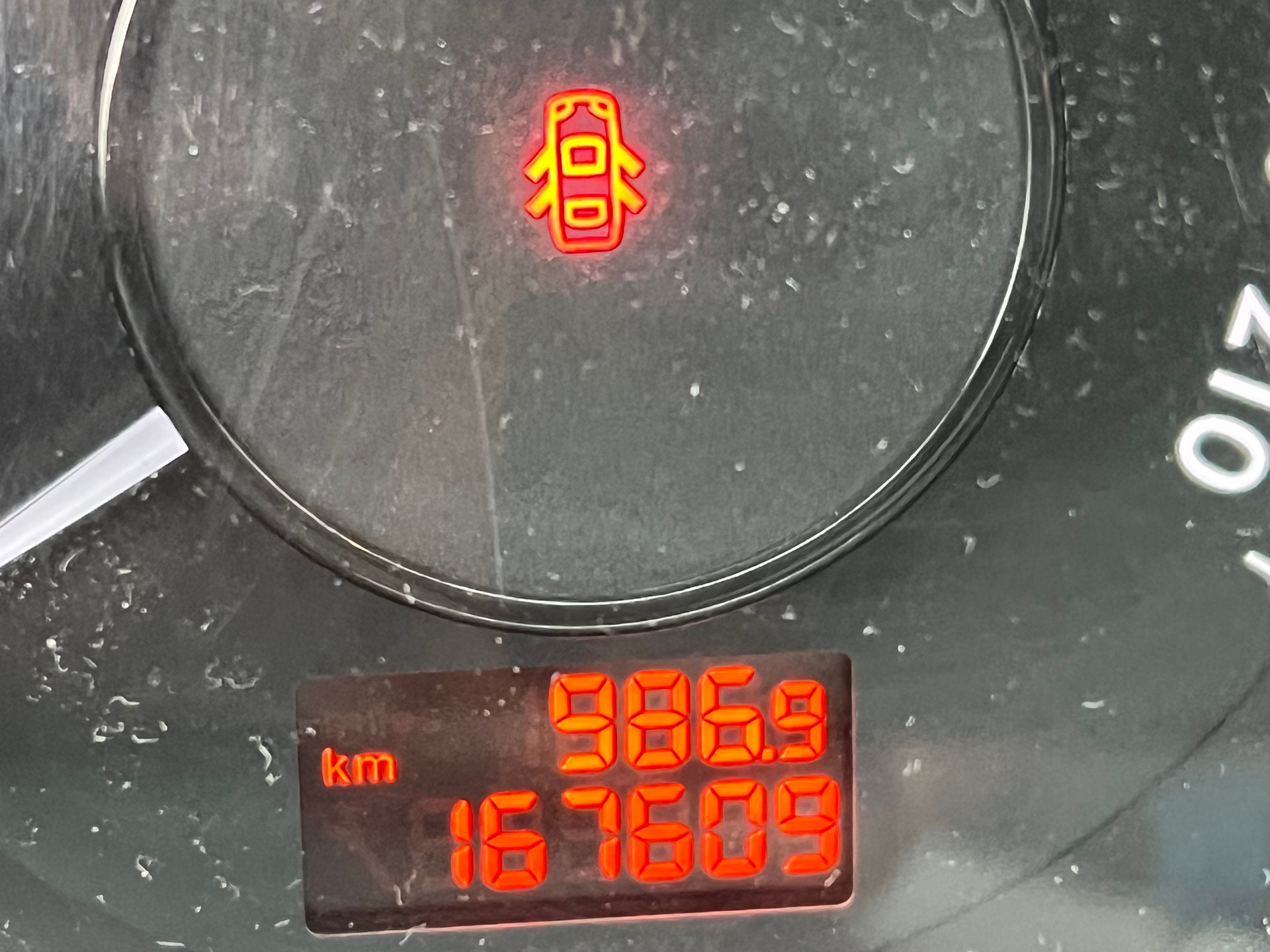 PEUGEOT 5008 1.6 16V T Sport-image-6